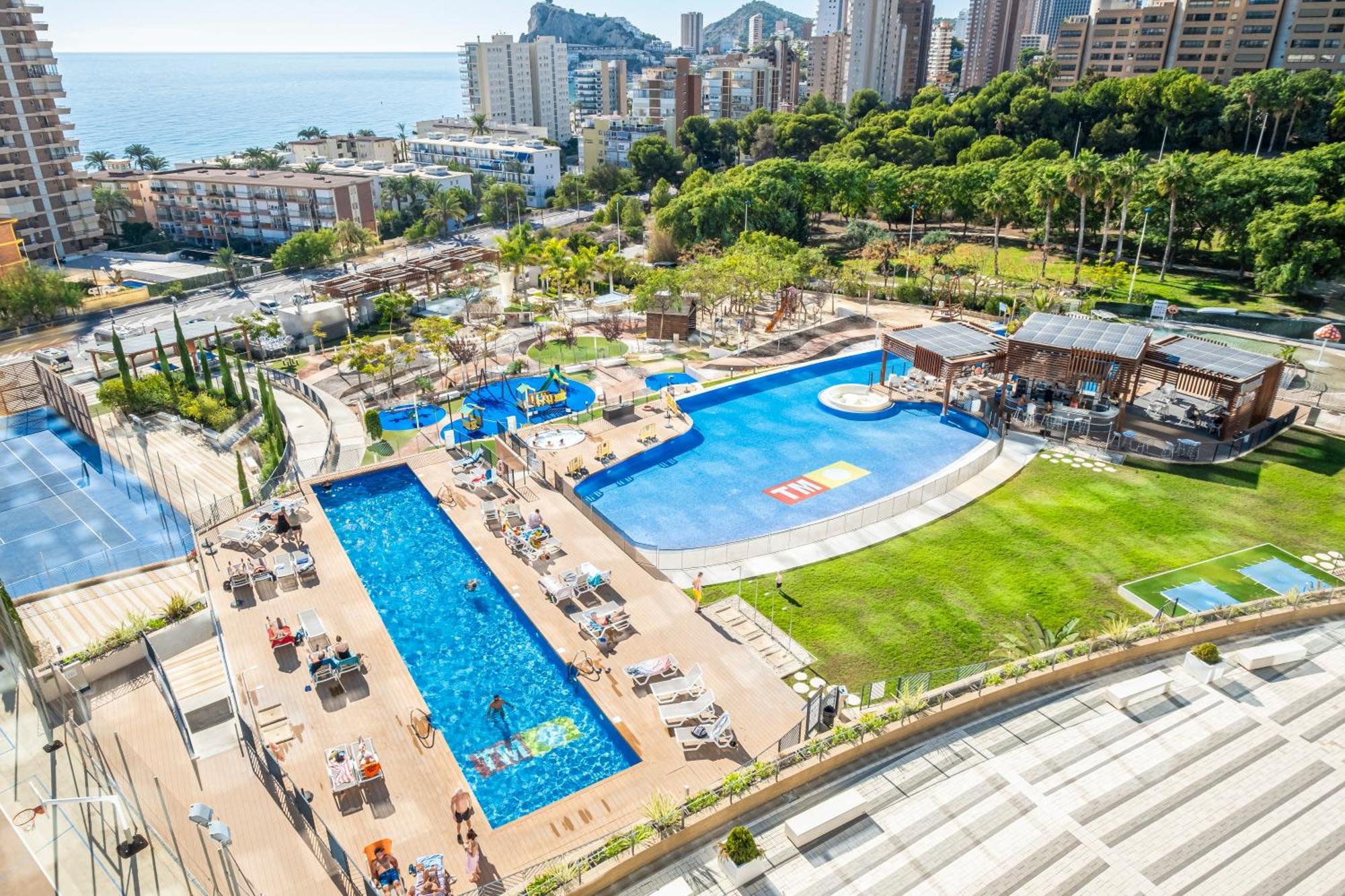 Sunset Drive 4-8 Poniente Beach * Benidorm