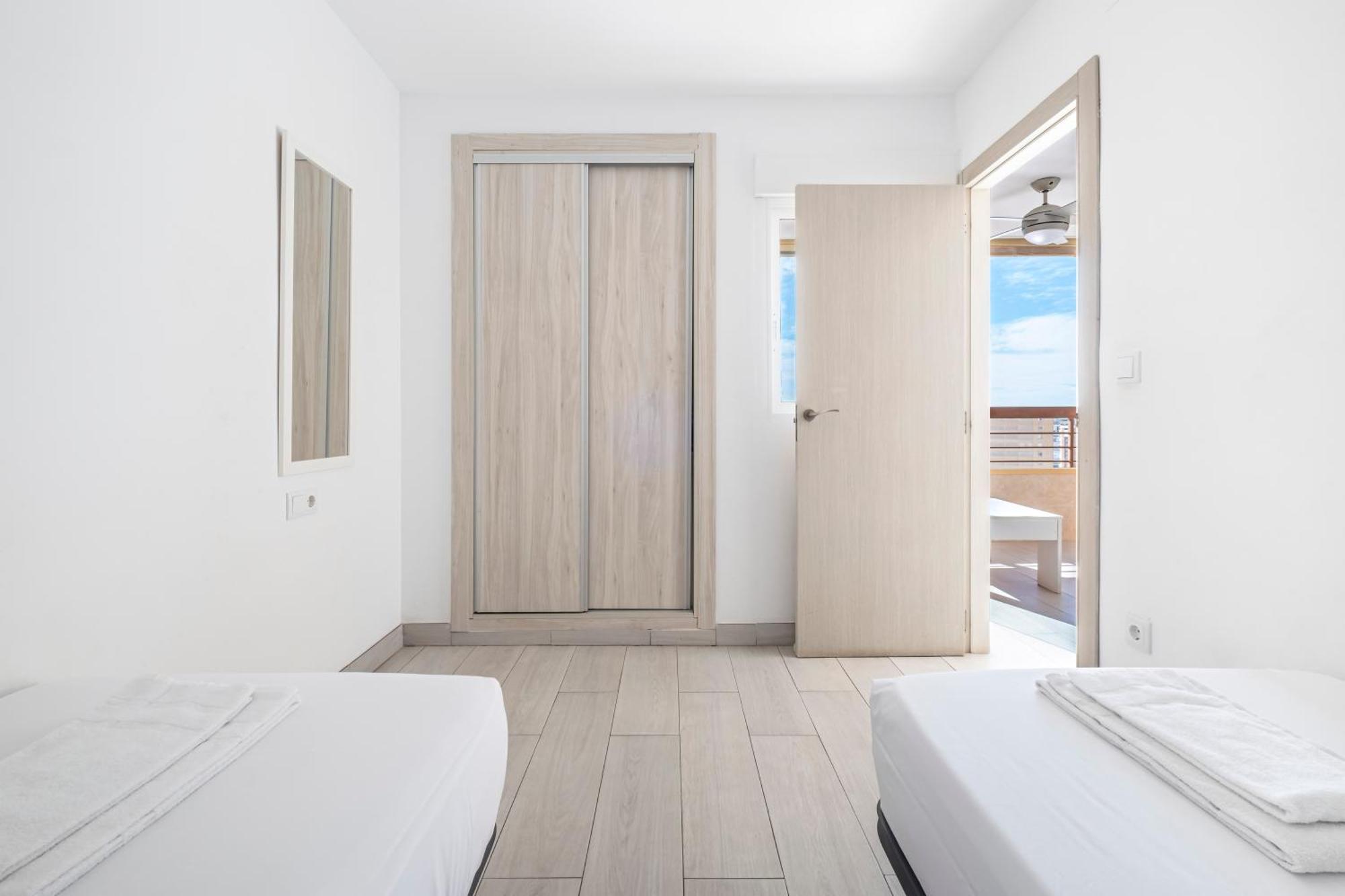 Acuarium 3-19-e Levante Appartement *