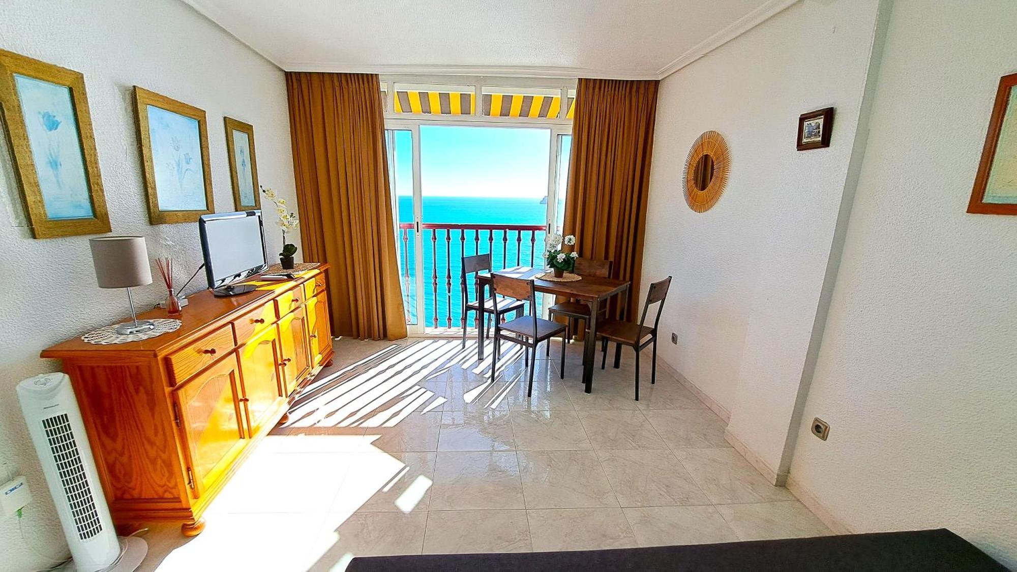 Damas - 23 B, Primera Linea, Playa Levante