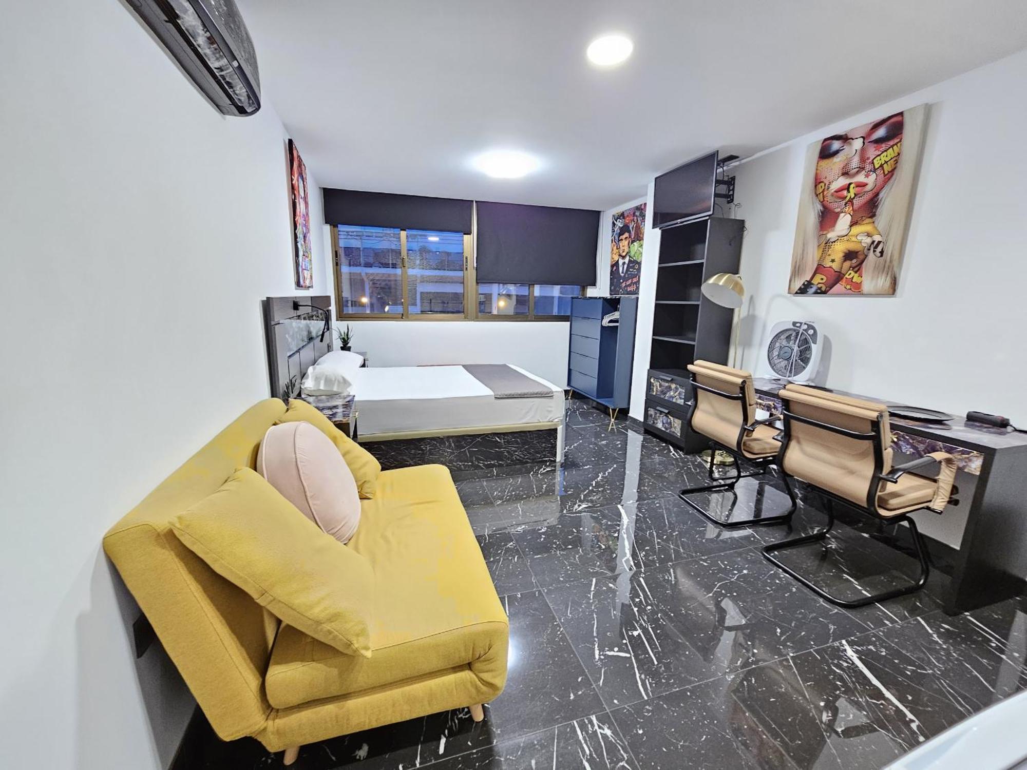 Black Apartamento *
