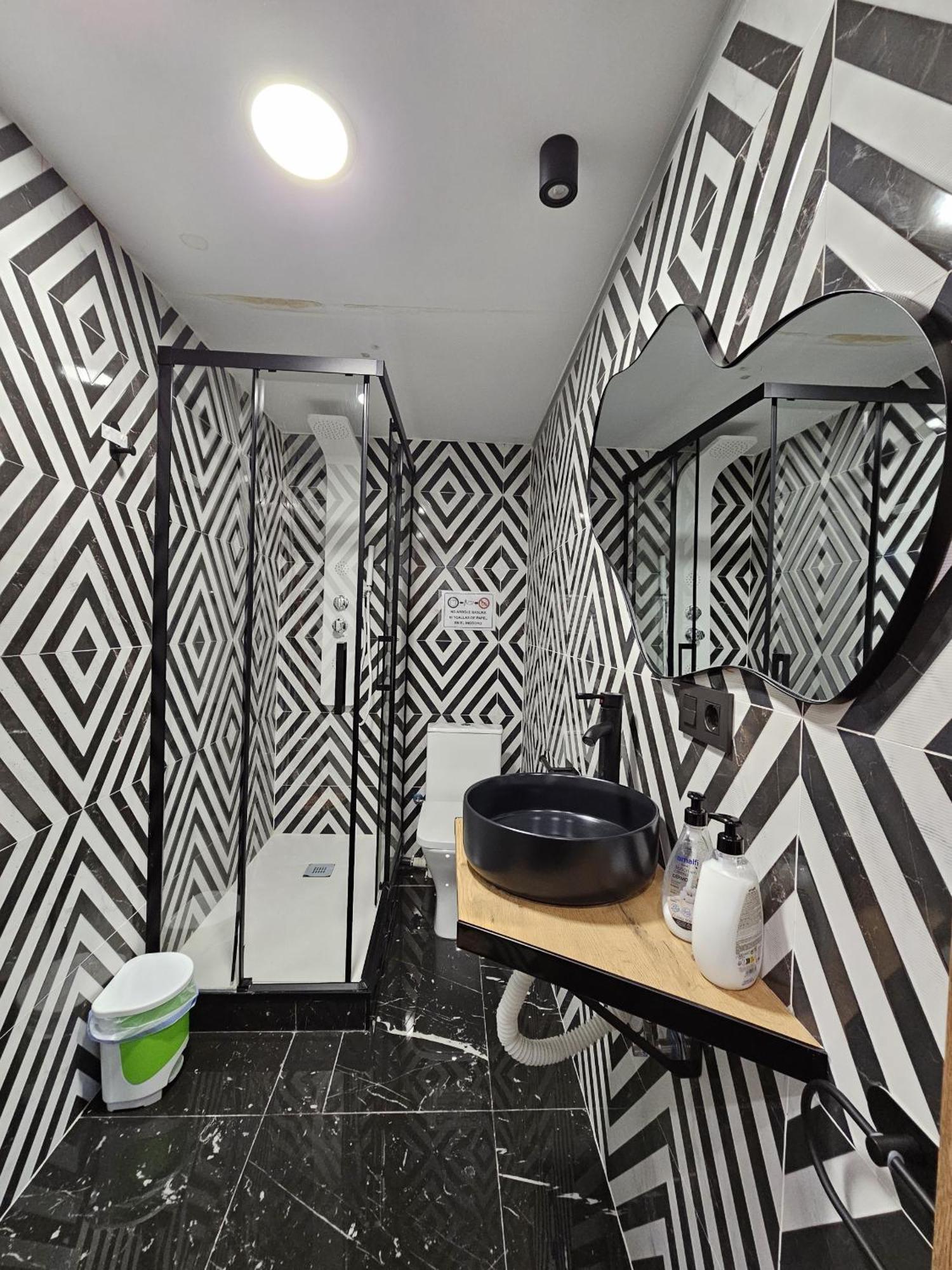 Black Apartamento *