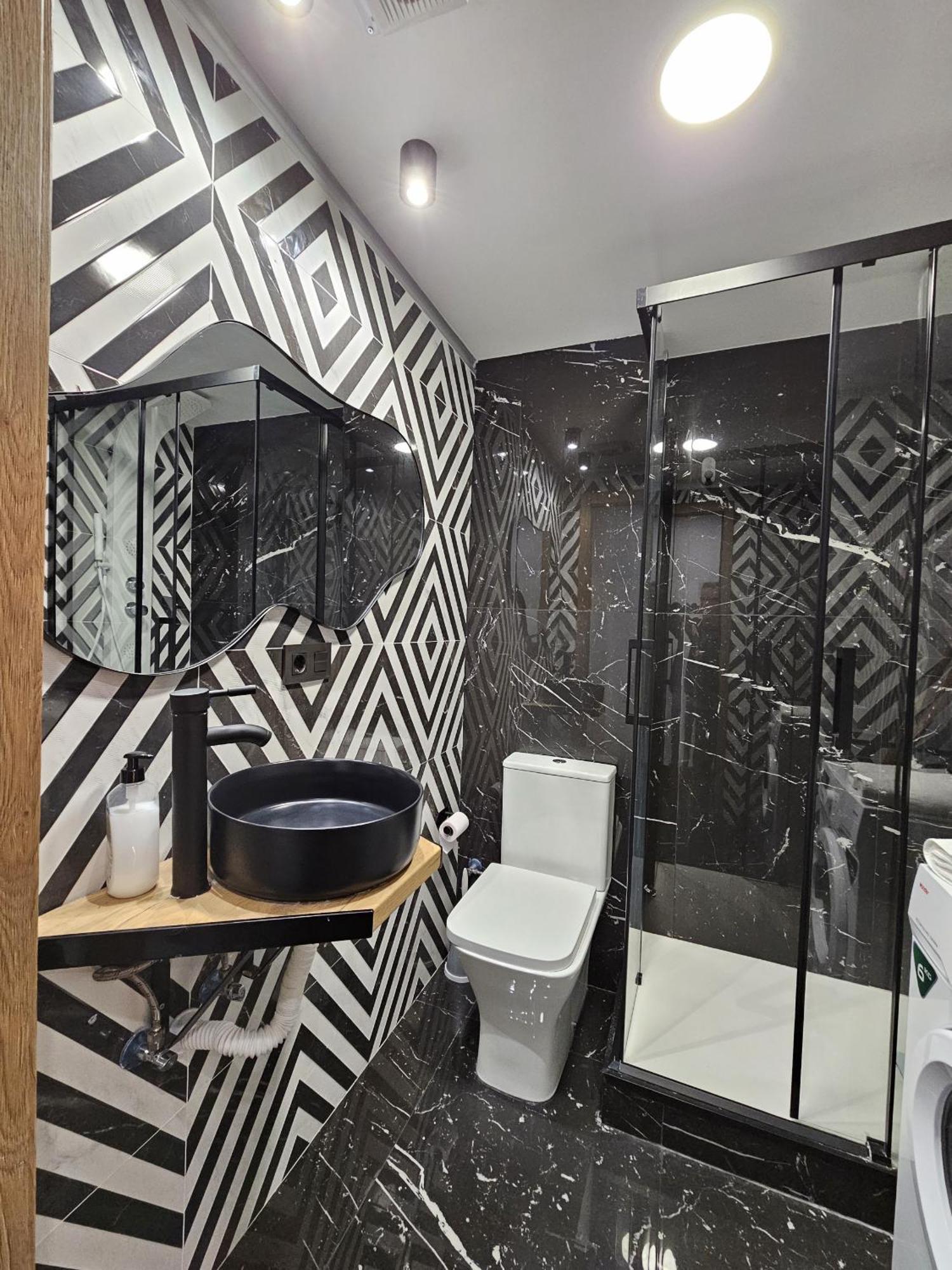 Black Apartamento