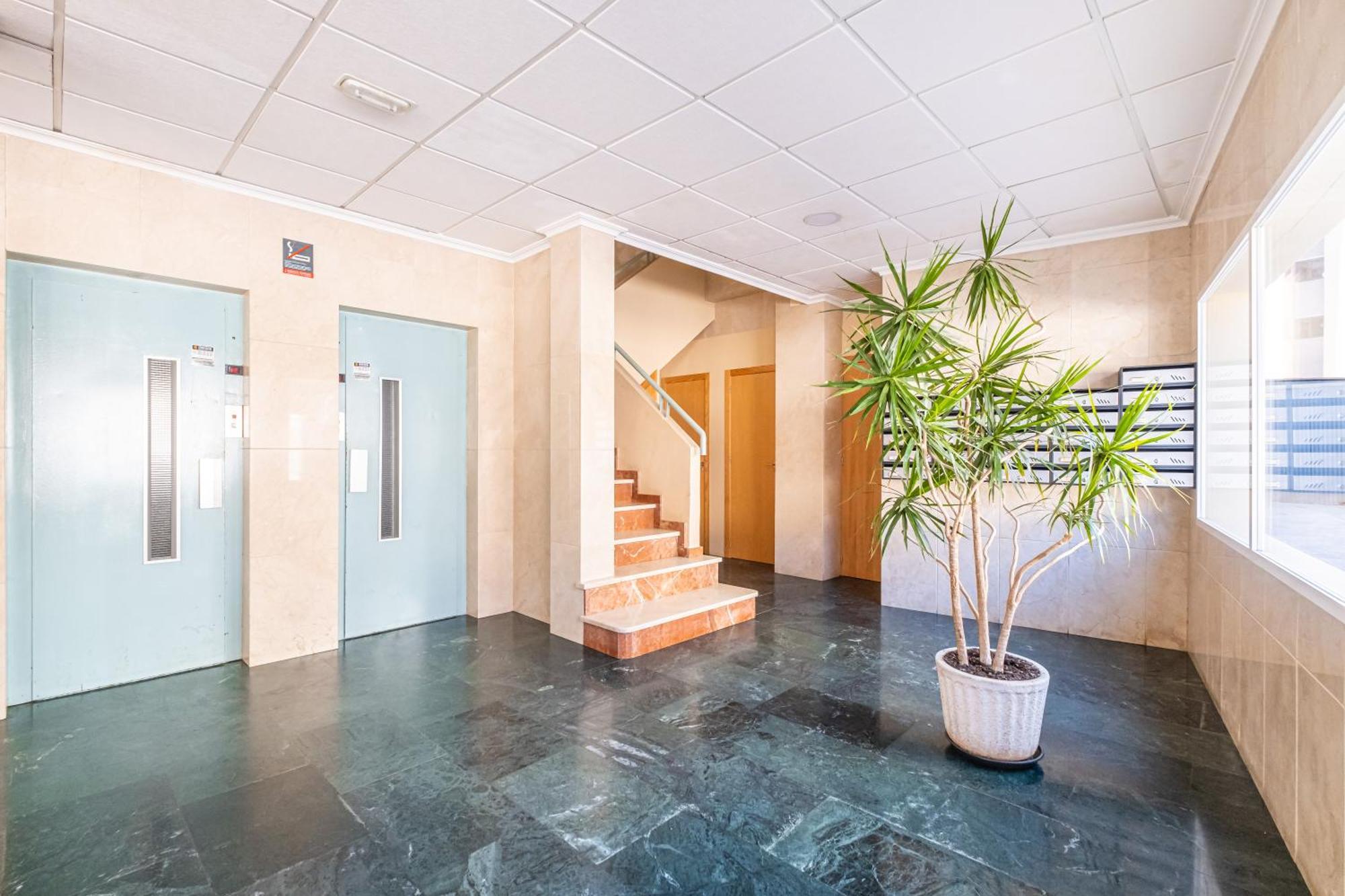 Niza 11-a Levante Apartment
