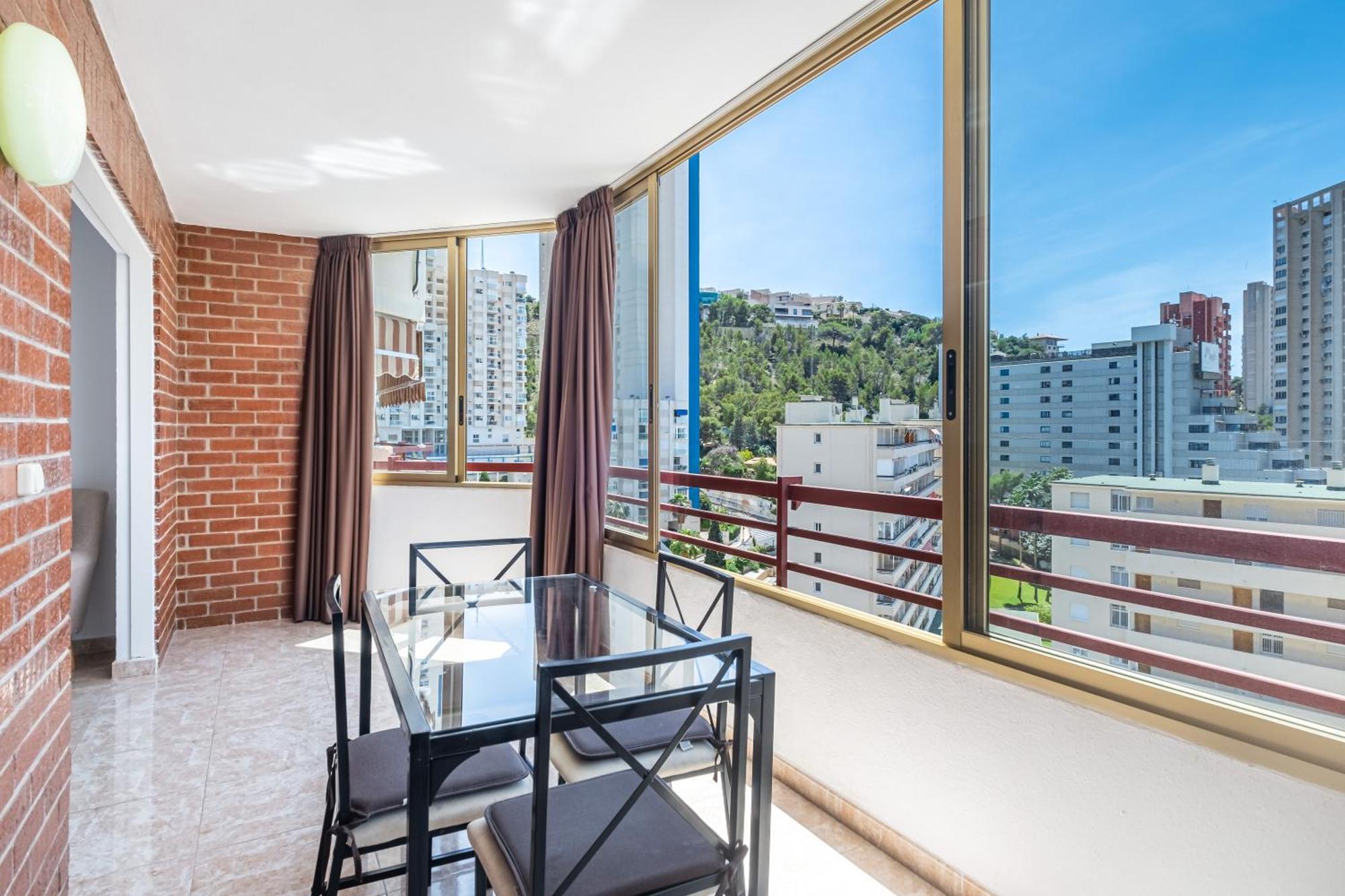 Europa Center 12-b Levante Apartment