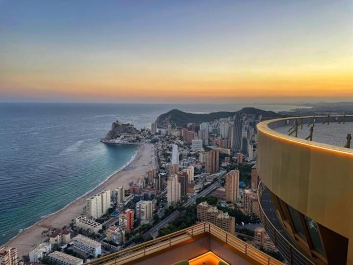 Apartment Intempo Luxury Sky View & *