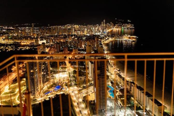 Intempo Luxury Sky View &