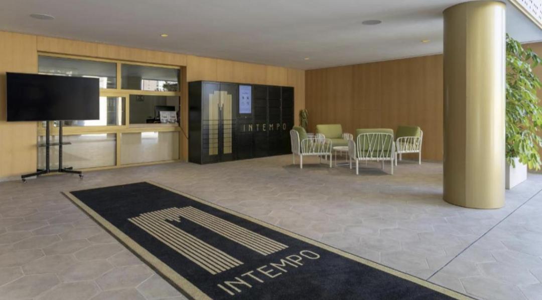 Intempo Luxury Sky View &