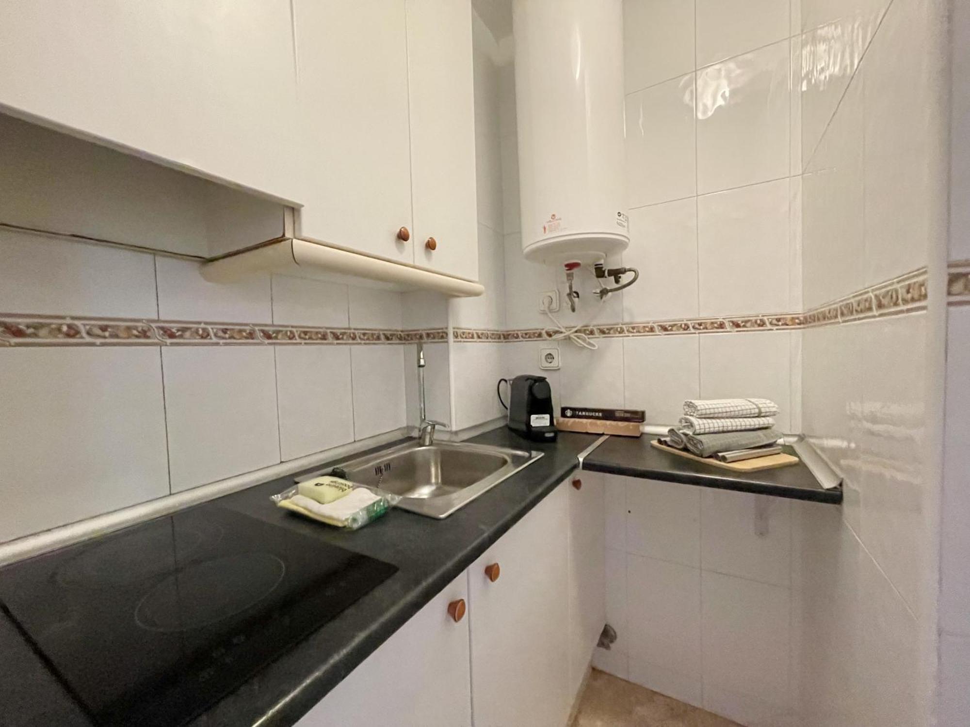 Los Caballos Levante Beach Apartment *