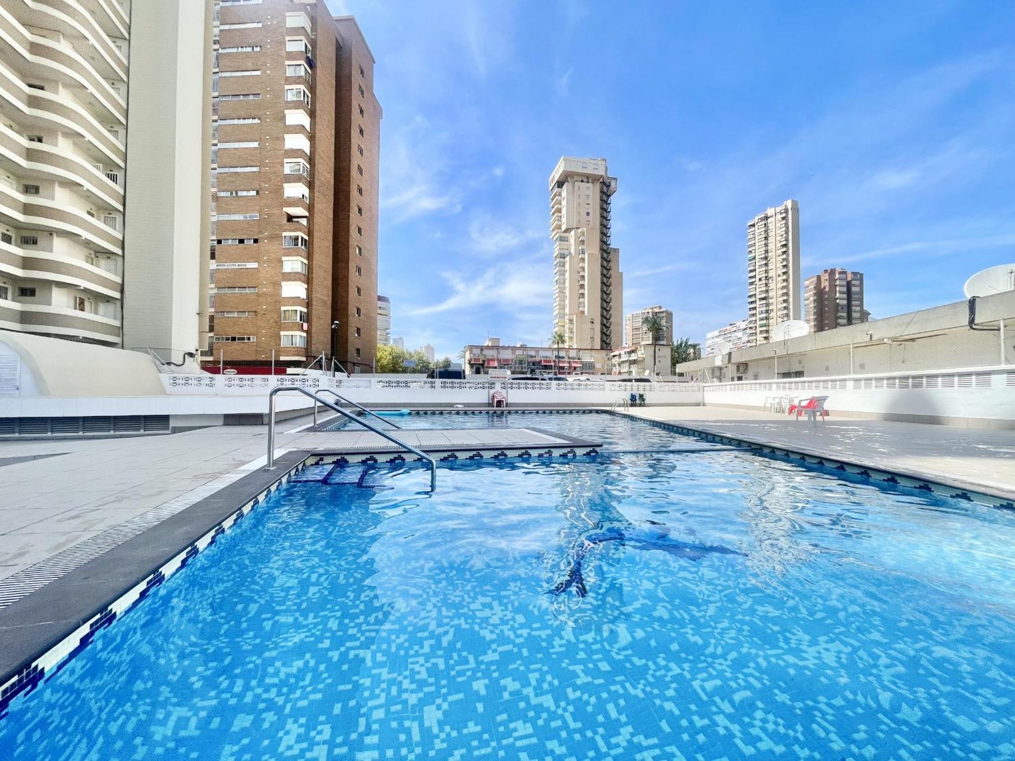 Los Caballos Levante Beach