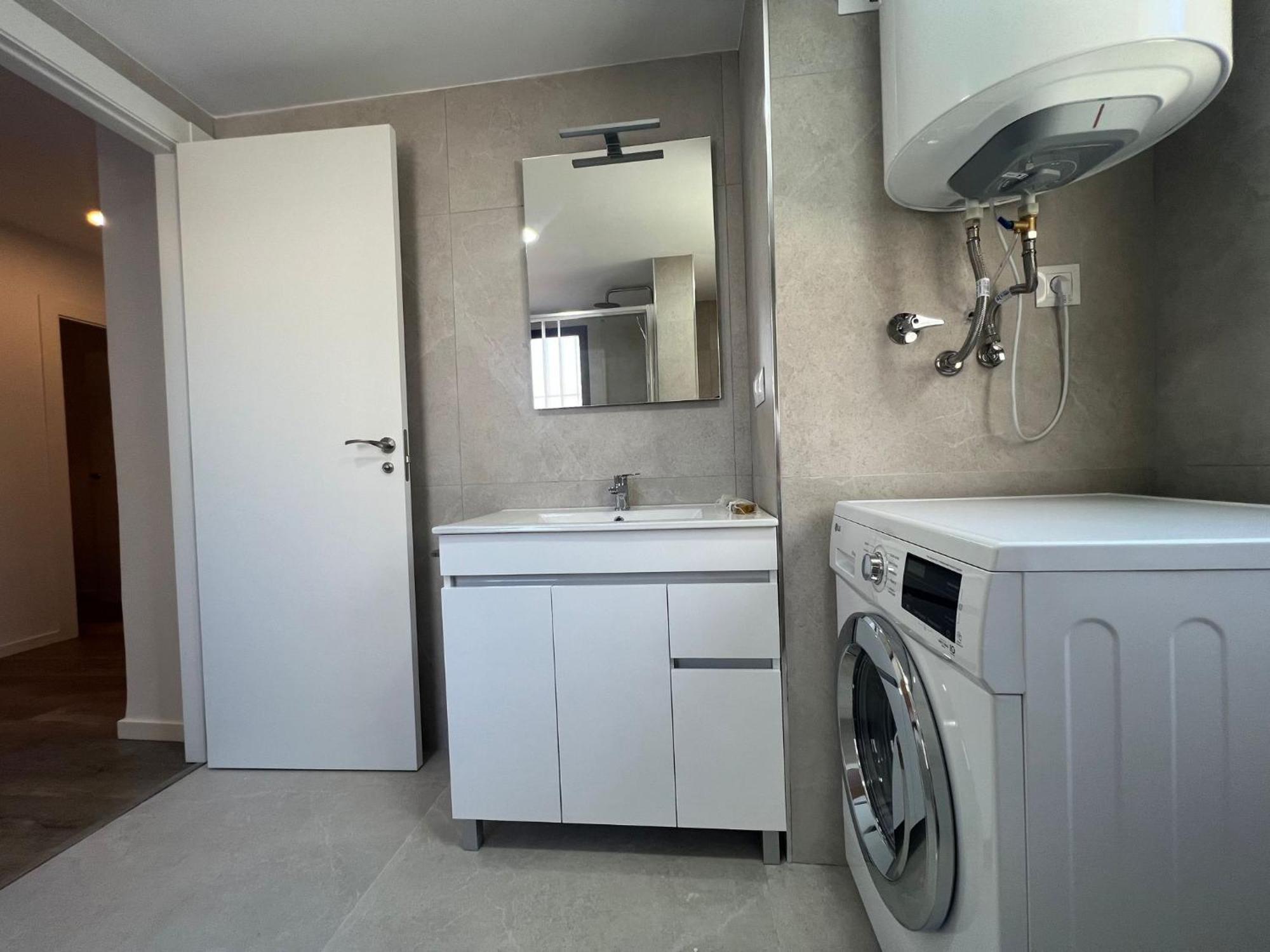 Apartment Aurea Pal 8 Y Gran Atenea Esperanto 5 *