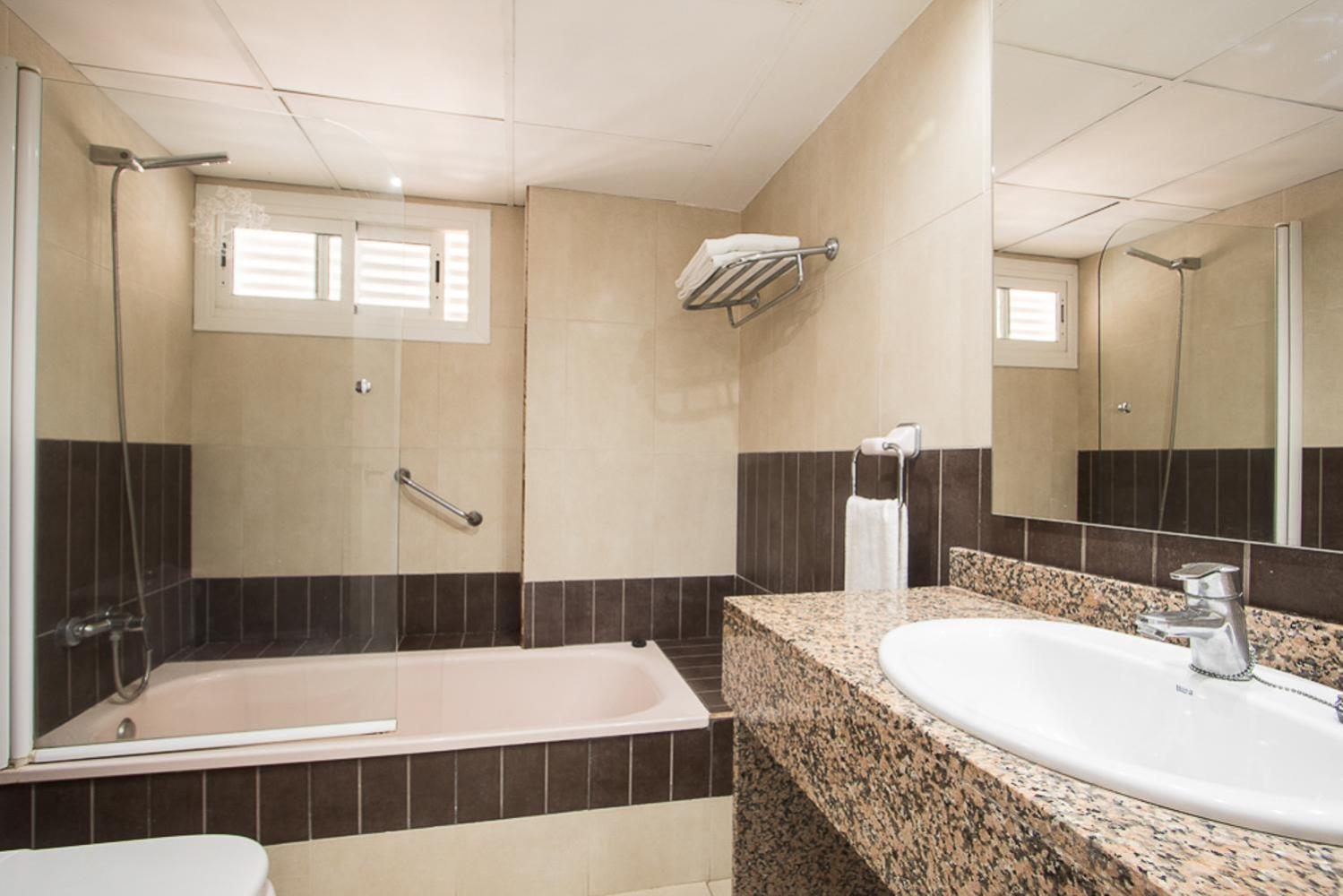 Torre Yago Apartment *