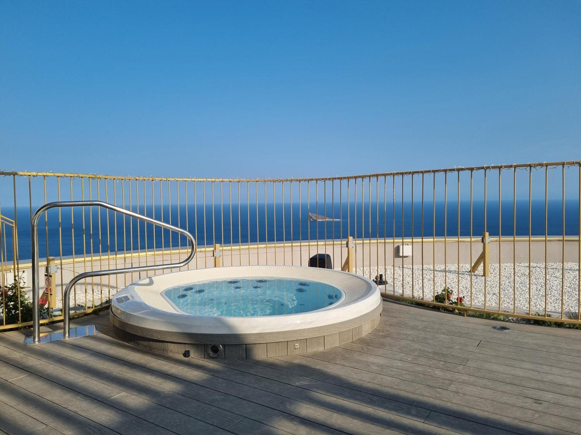 Floor 32! Intempo Luxury Apartment
