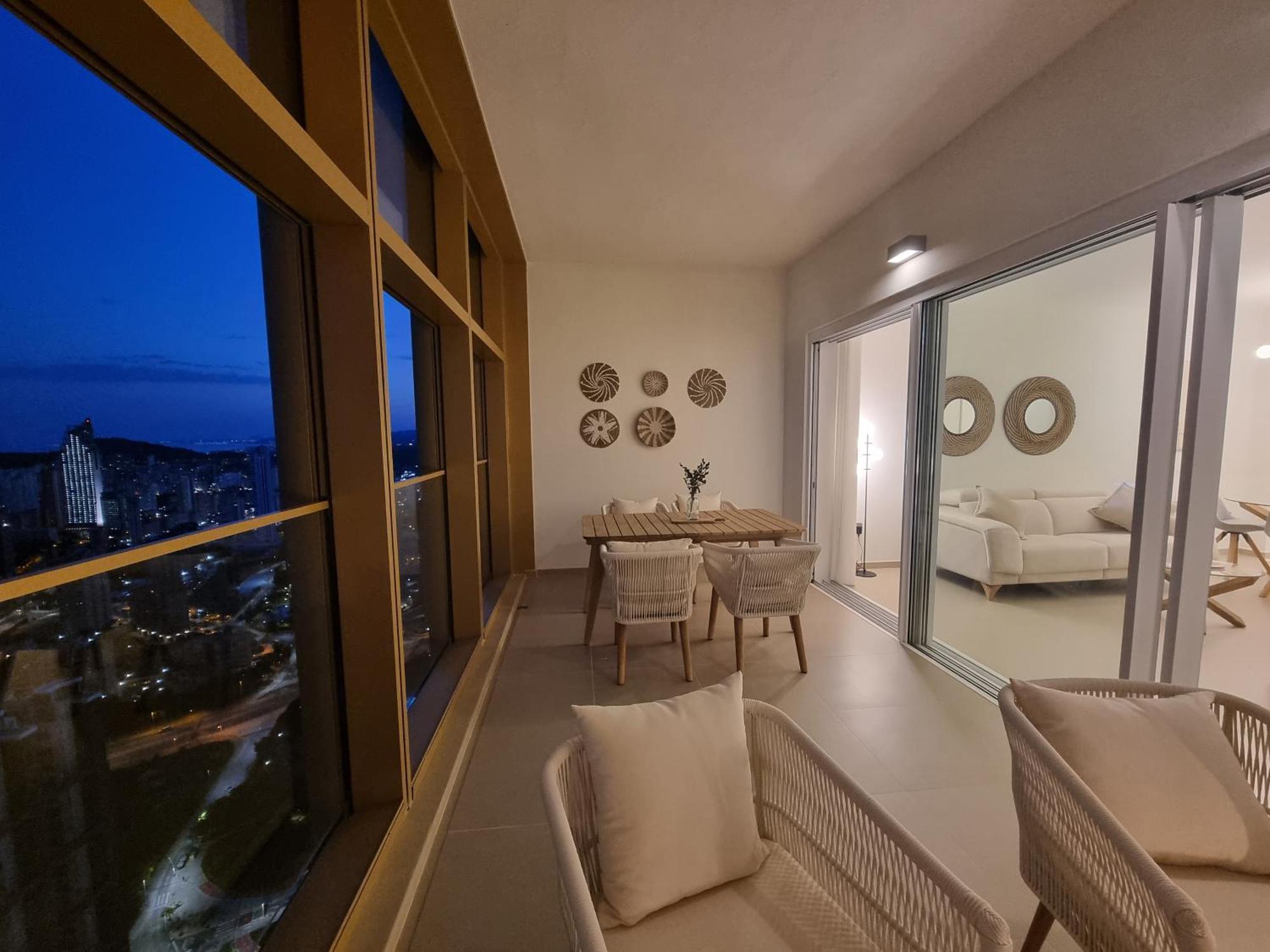Floor 32! Intempo Luxury Benidorm