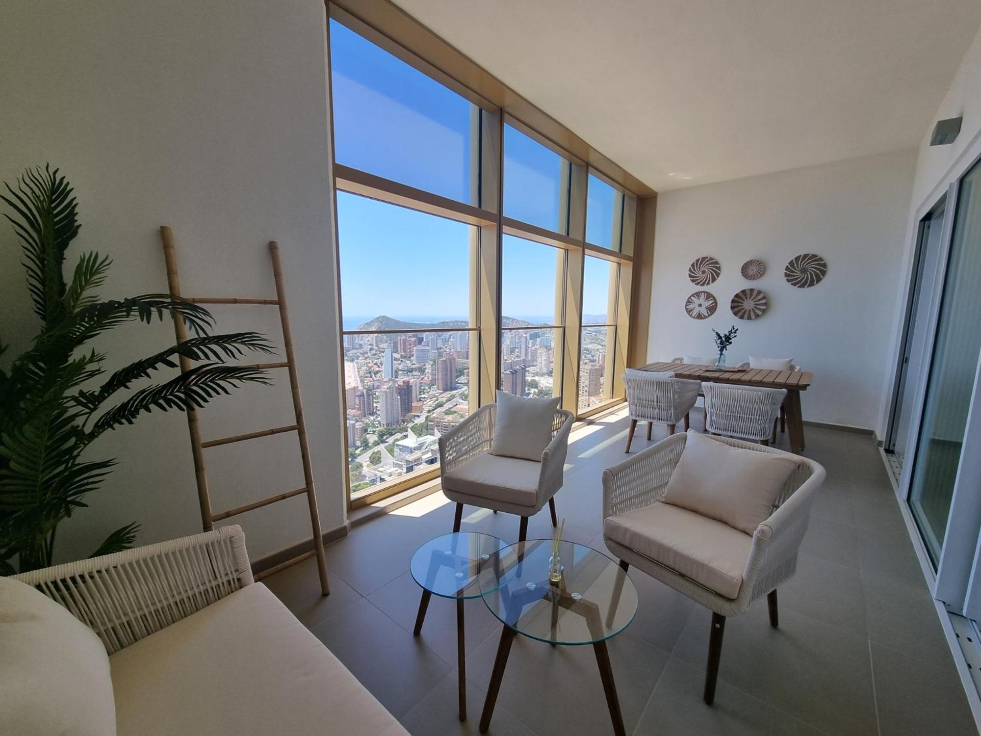 Floor 32! Intempo Luxury Apartment
