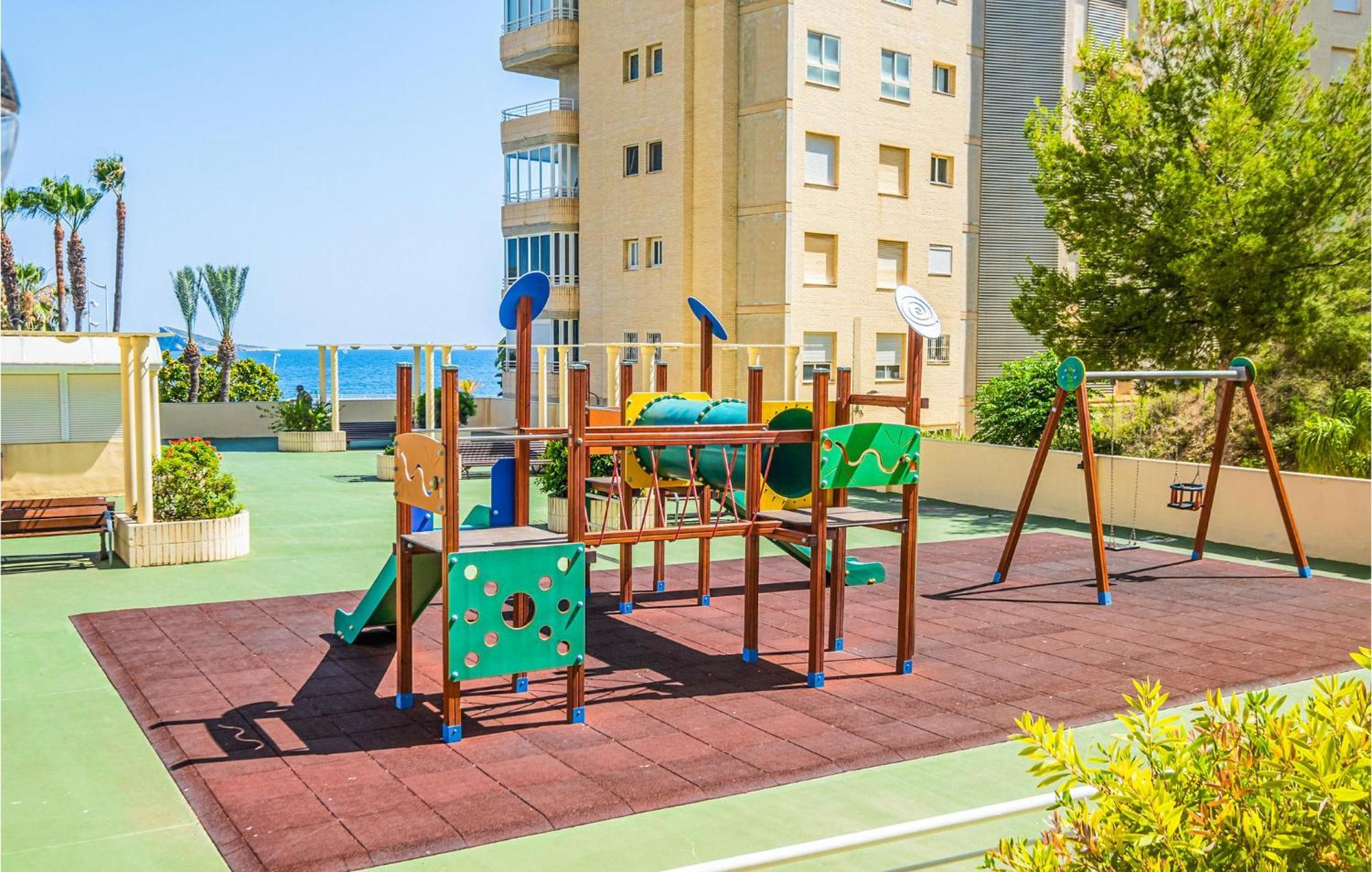 Pet Friendly In With Kitchen * Benidorm
