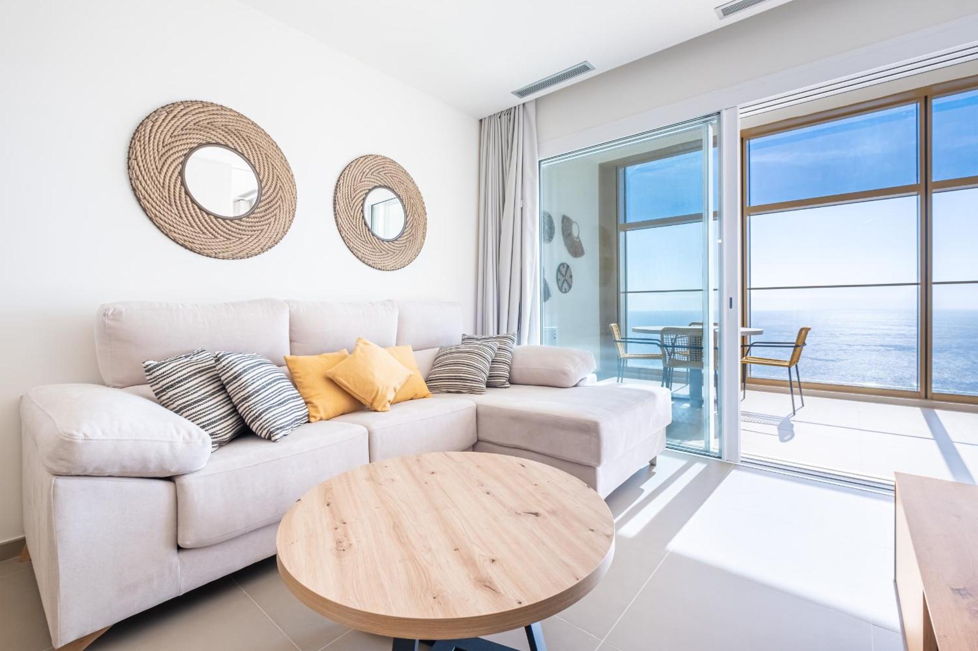 Intempo Deluxe 33-a Sky Poniente Beach Apartment
