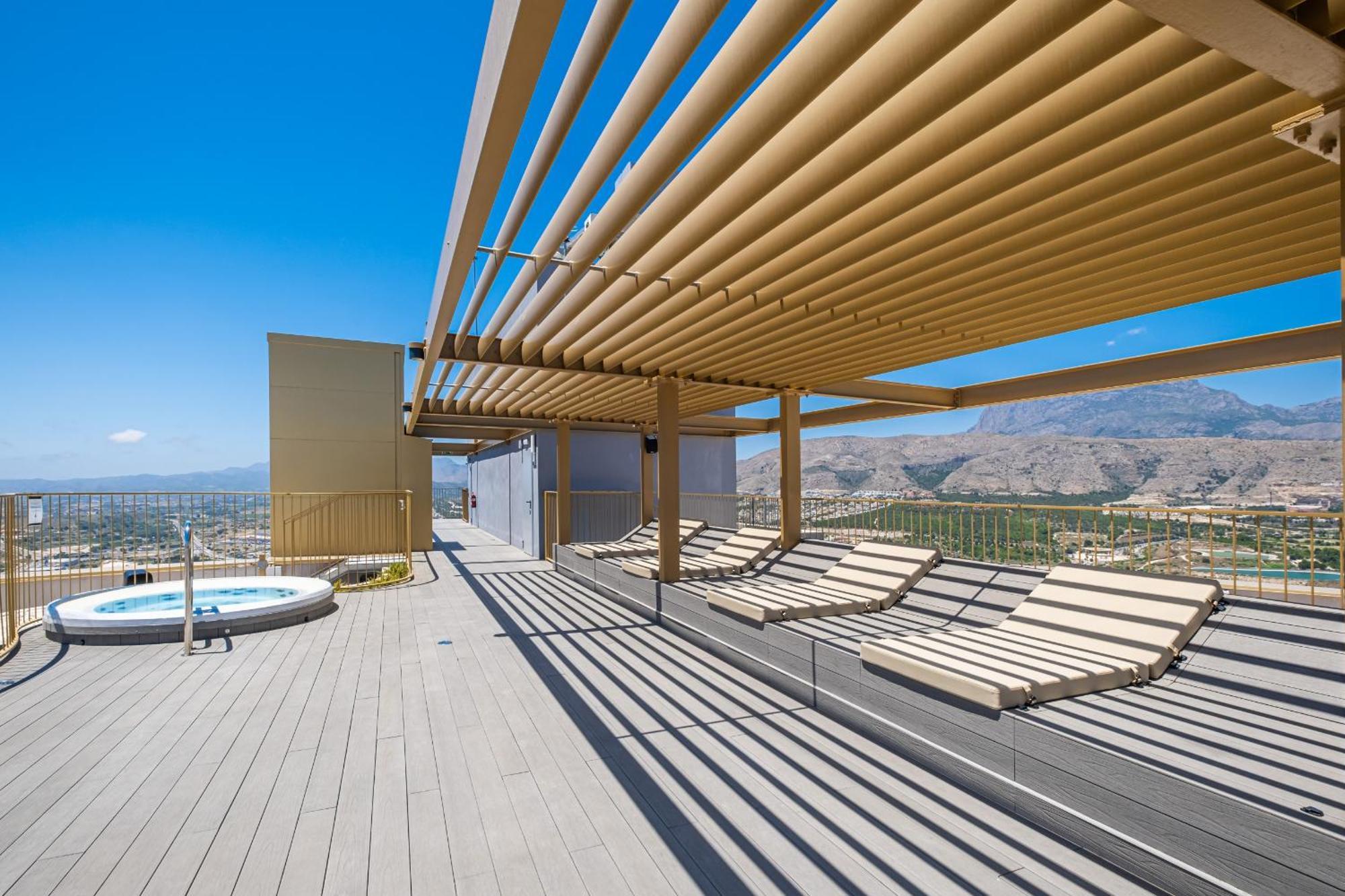 Intempo Deluxe 33-a Sky Poniente Beach *