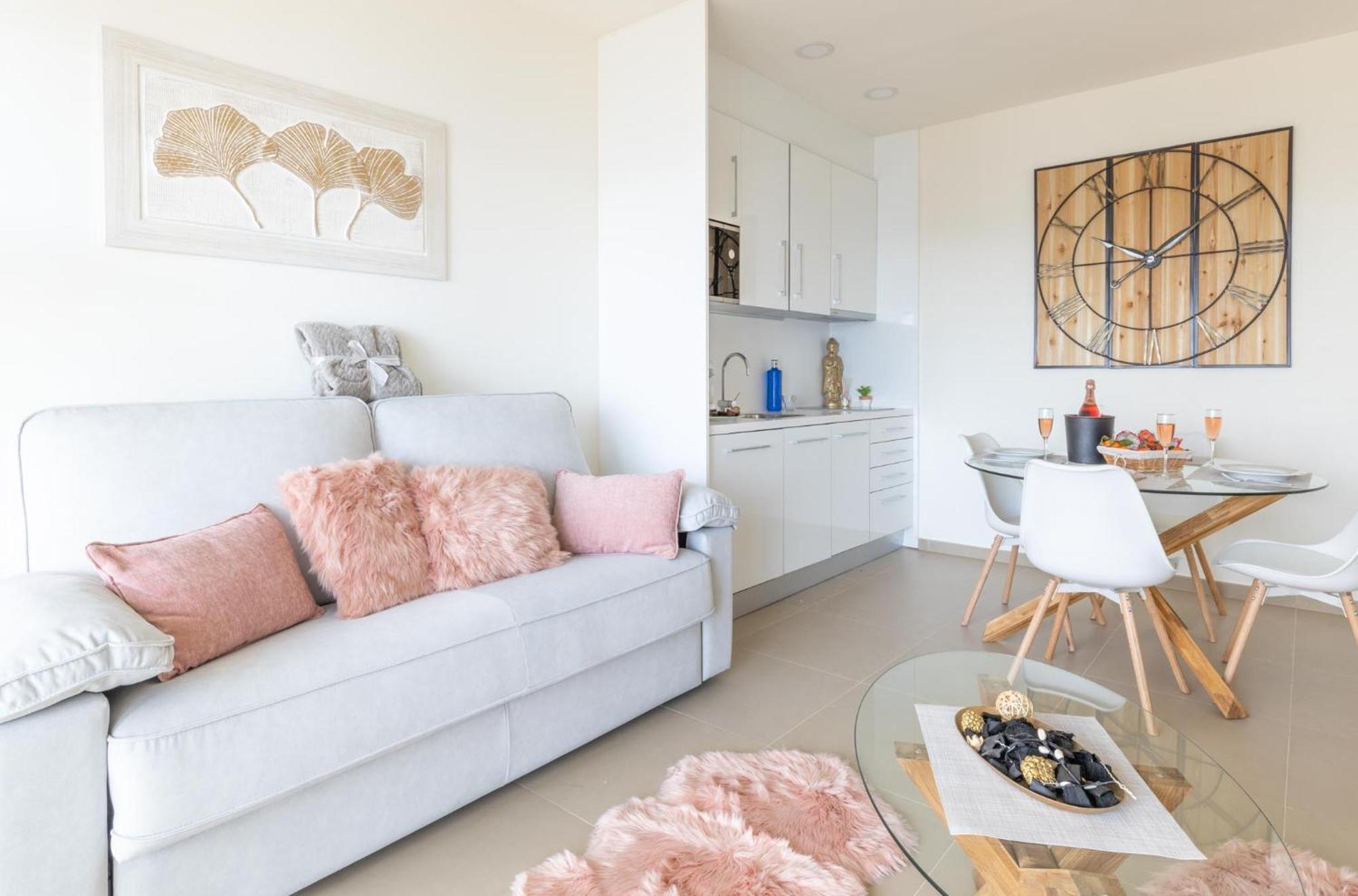 Apartment Intempo Luxury Sky And By Kitti
