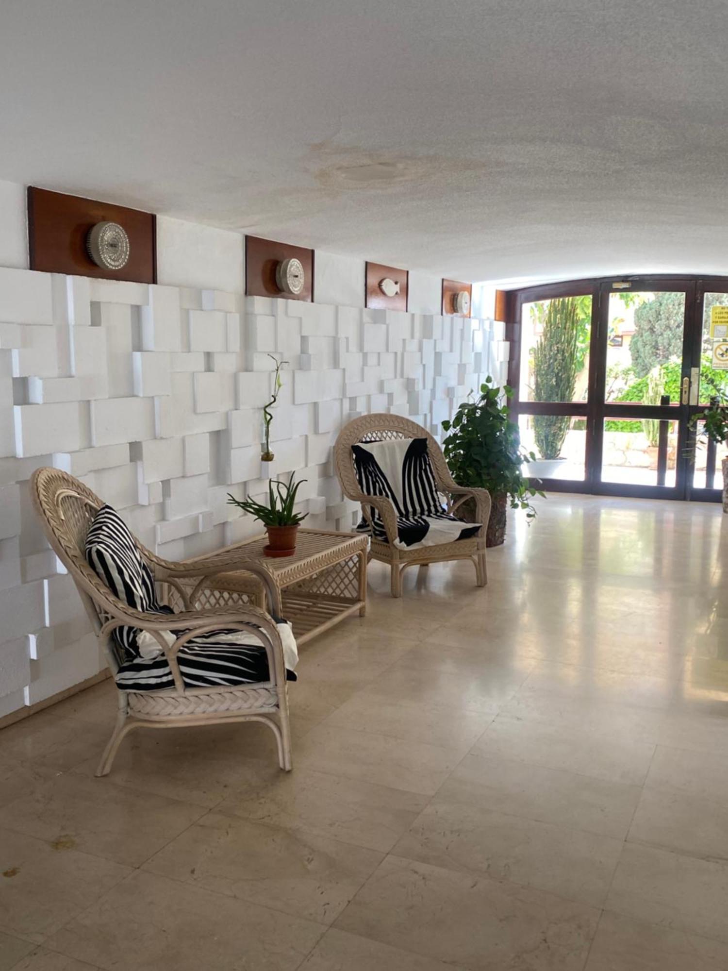 Sea View Apartments, *