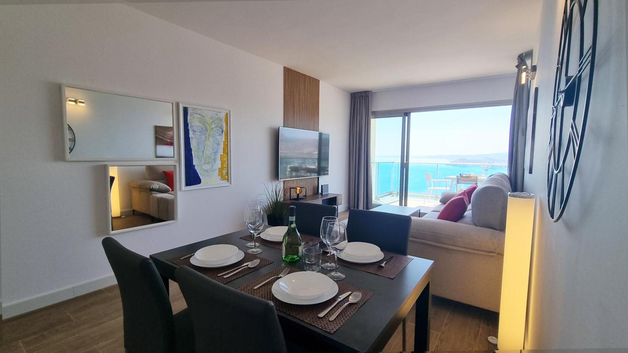 Skyscraper With Panoramic Views - Floor 38