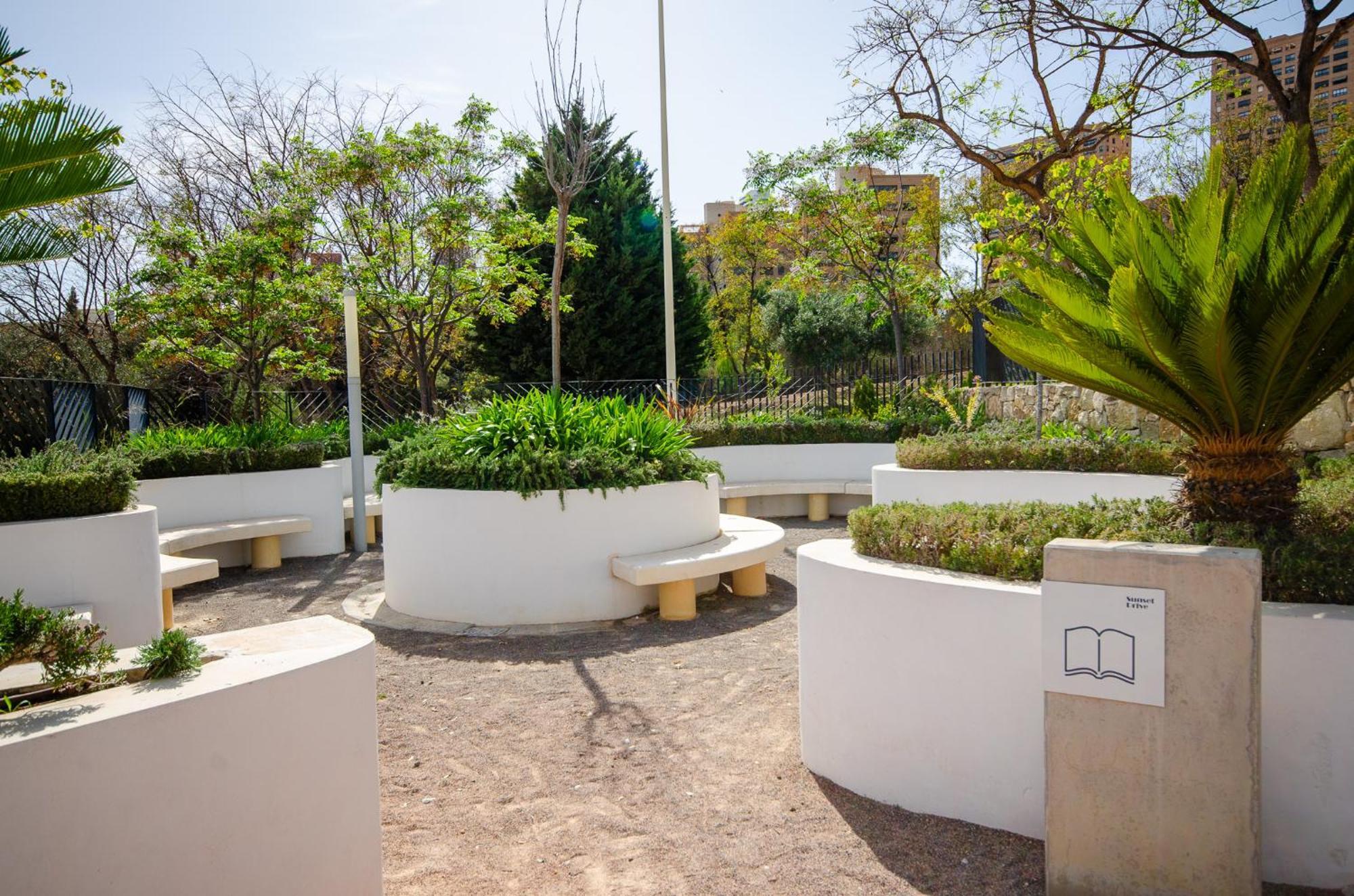 Sunset Drive Luxury Poniente Apartamento *