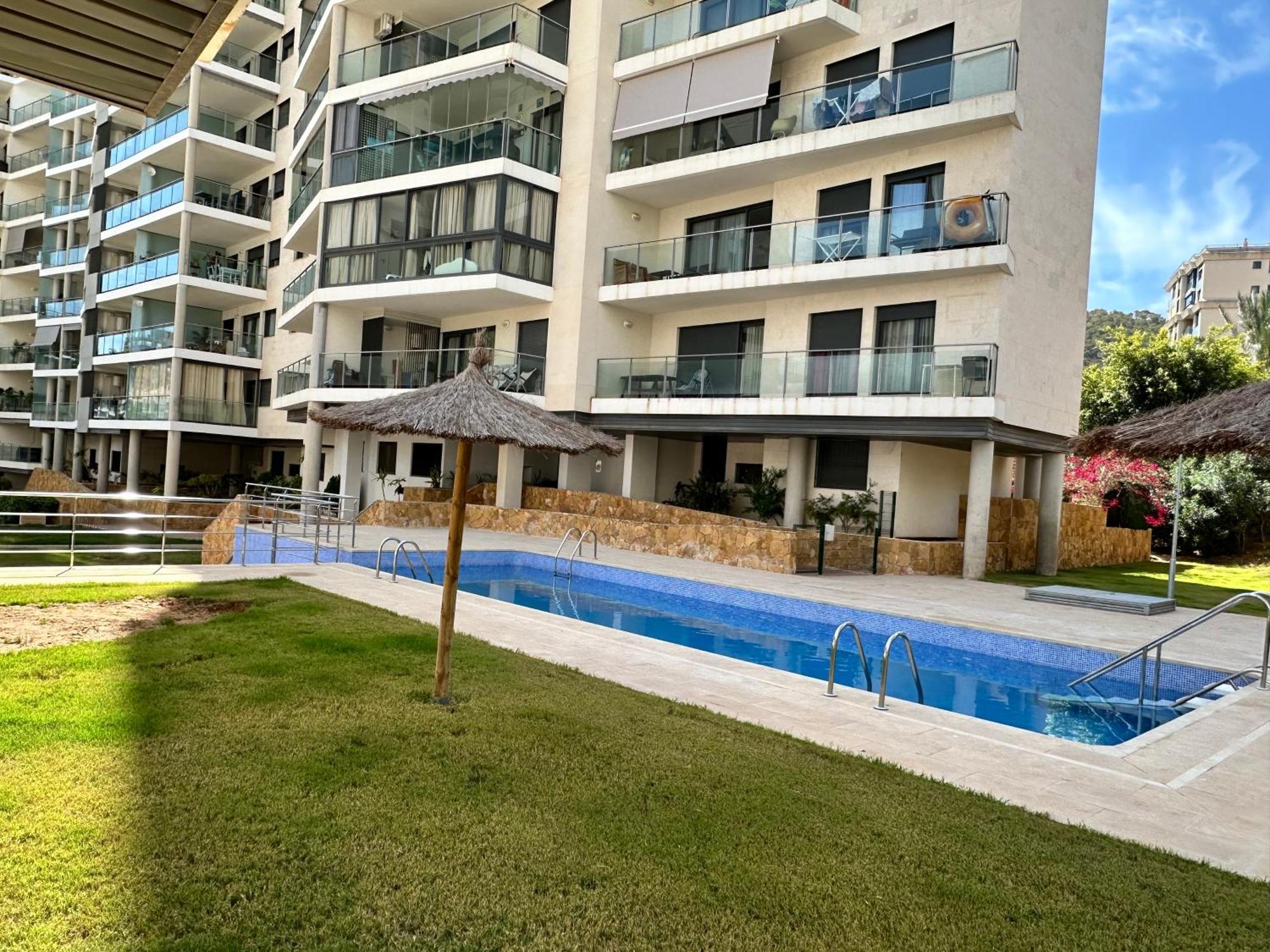 Luxurious Newly Renovated 2 Bedroom By The Benidorm
