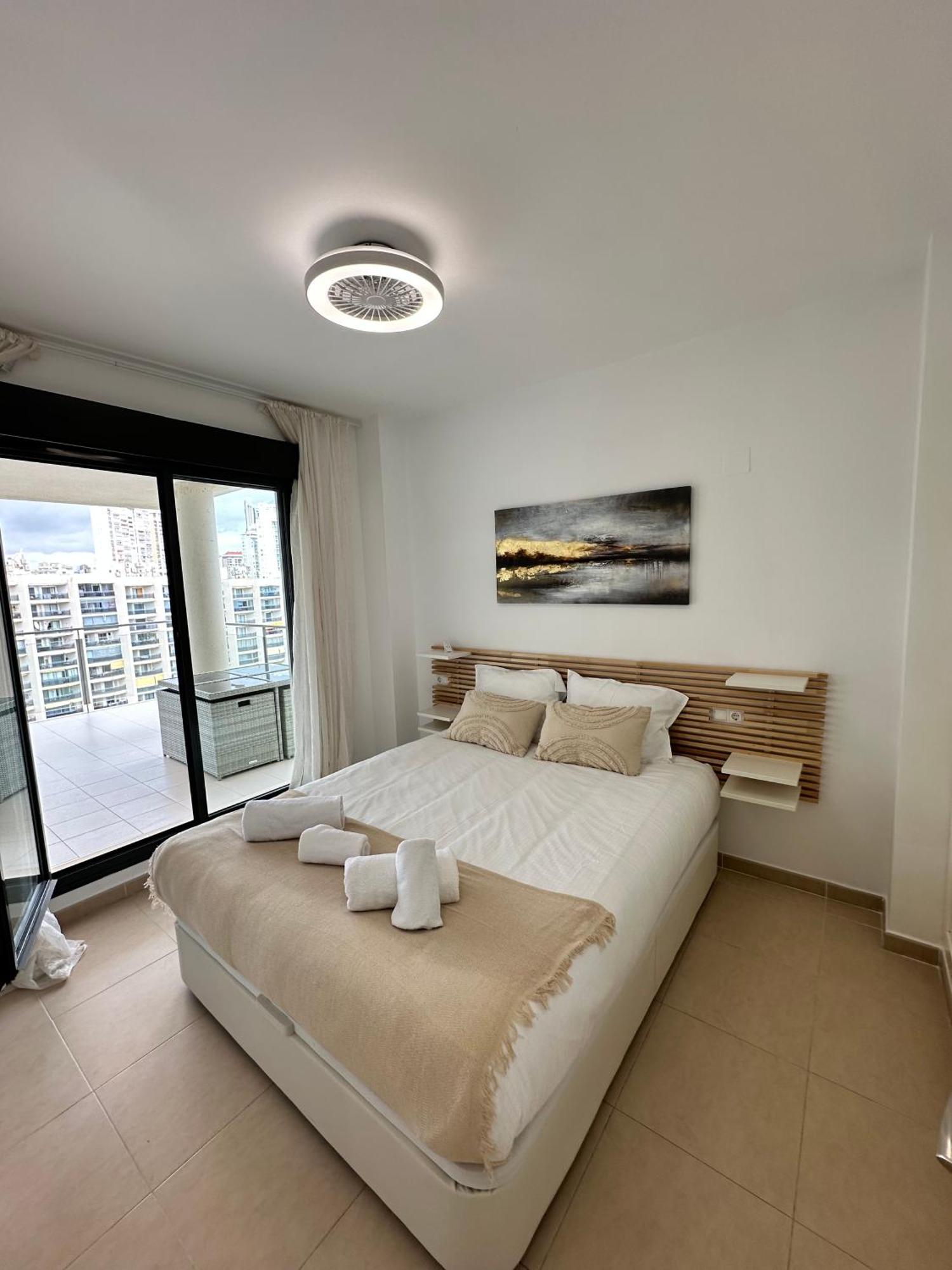 Apartamento Beachside Luxe 1br: New & Chic *