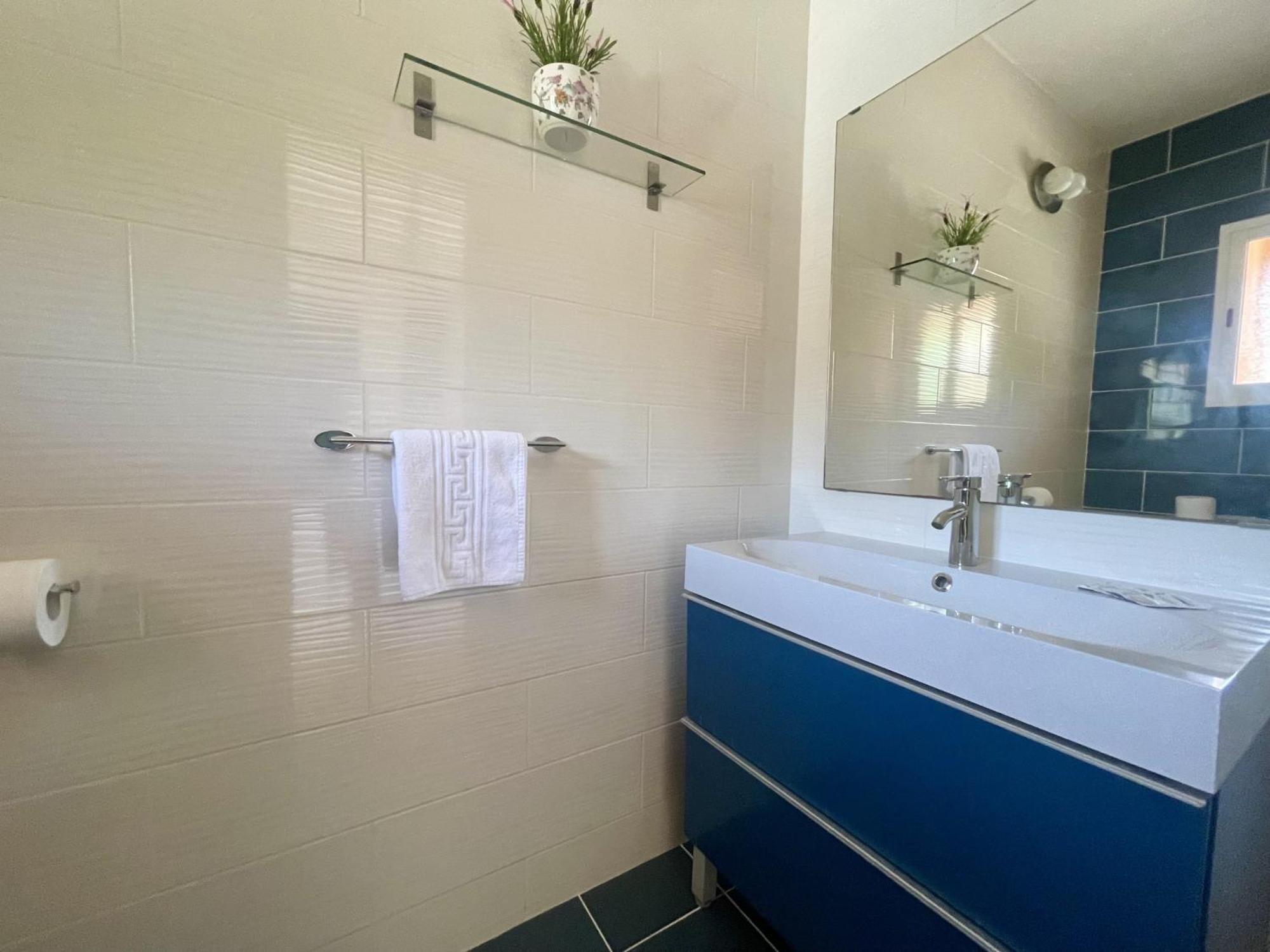 Villa Levante Blueline