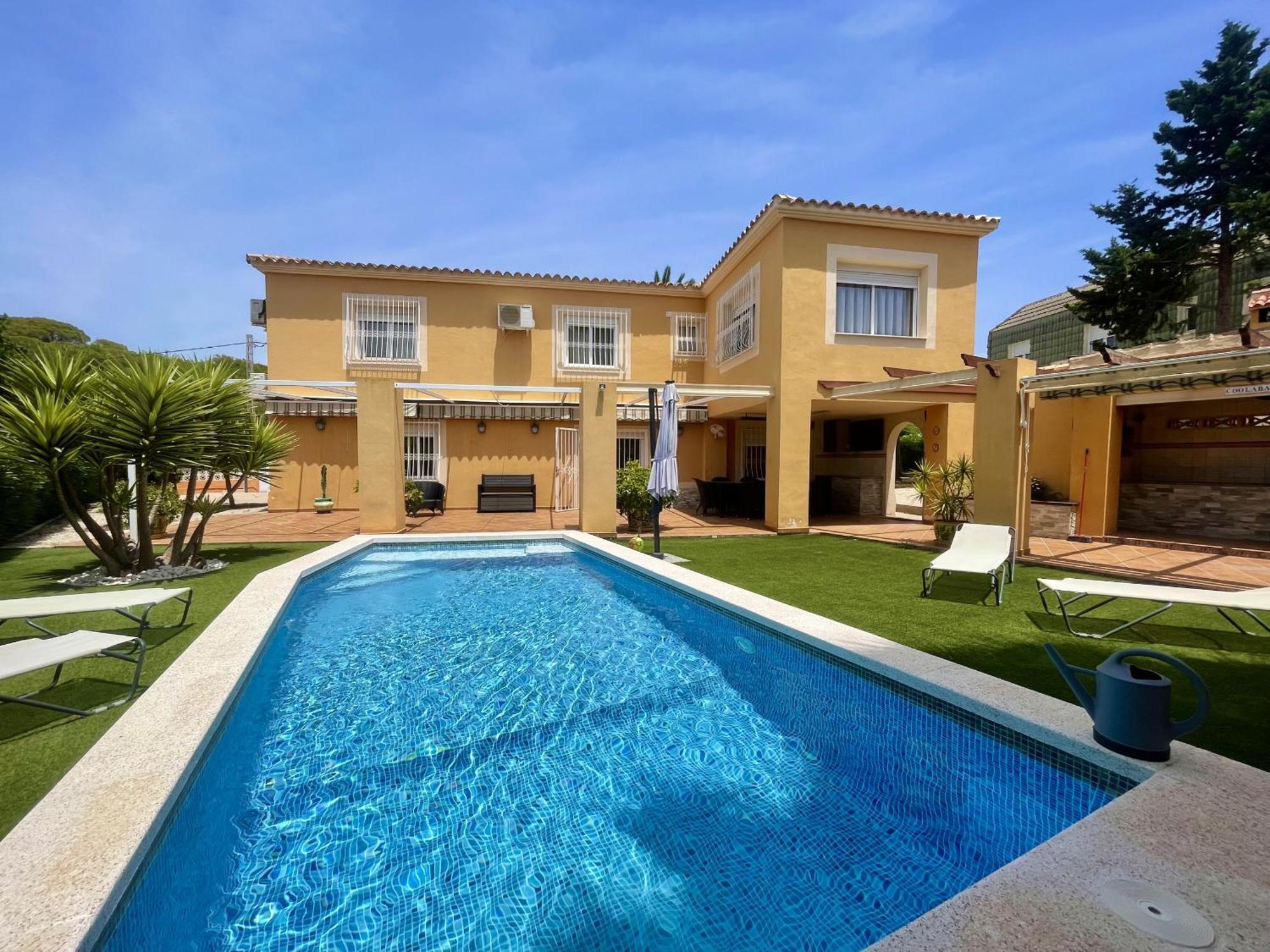 Villa Levante Blueline *
