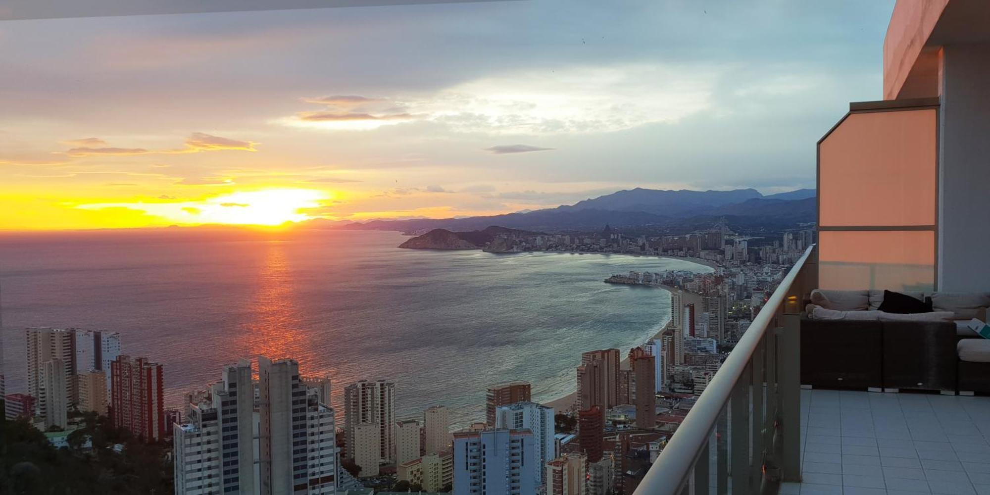 140m² 3 Slaapkamer, 2 Privé Badkamer In Playa De Levante