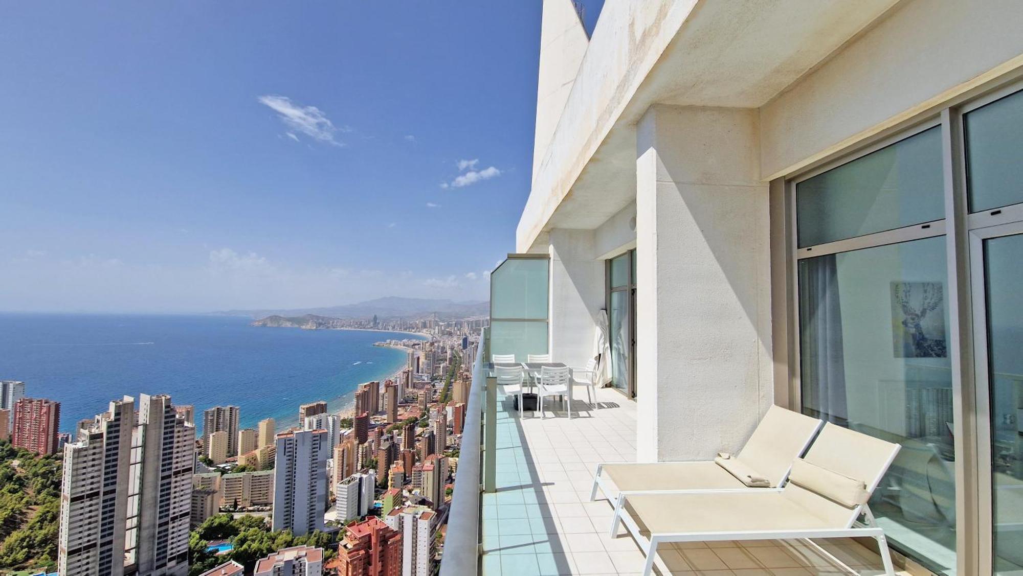 Appartement 140m² 3 Slaapkamer, 2 Privé Badkamer In Playa De Levante