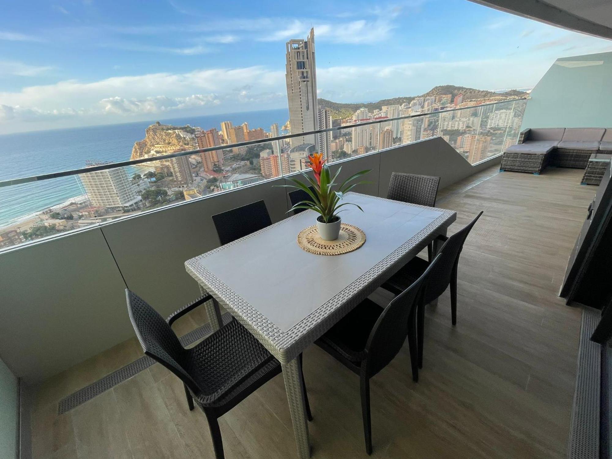 Elio Luxury Beach, Floor 28, Spa & Gym Apartment Benidorm