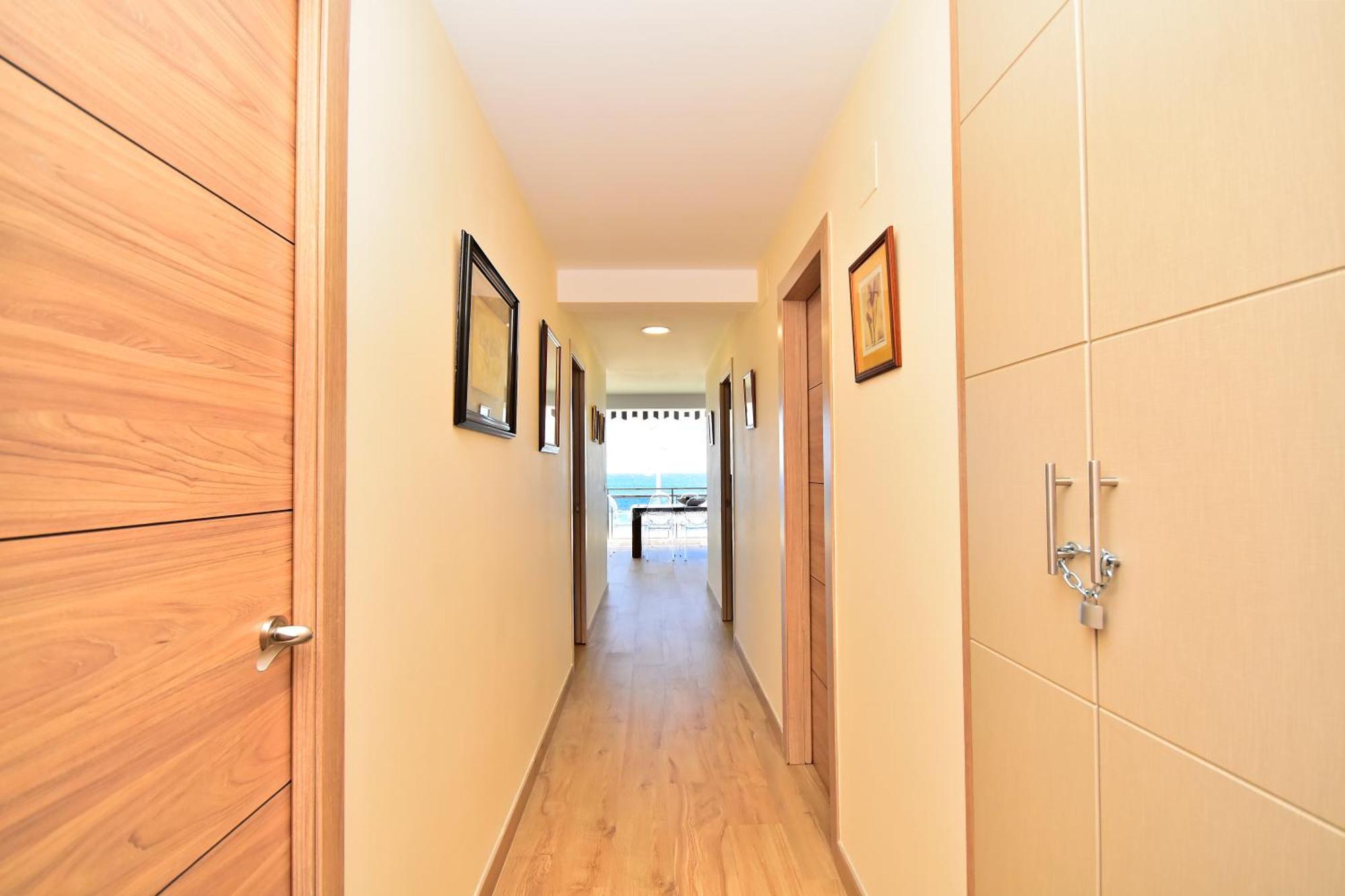 Cl Luxury First Line Apartment Benidorm