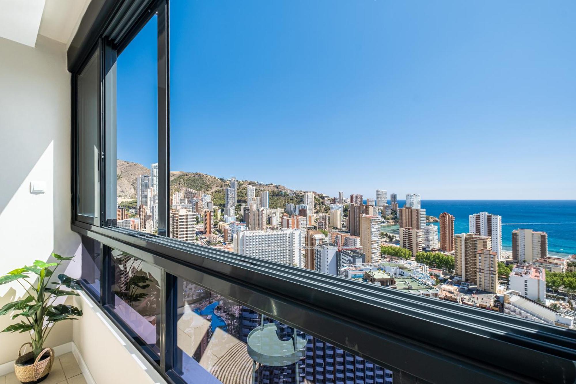 Gemelos 26 26-k Levante * Benidorm