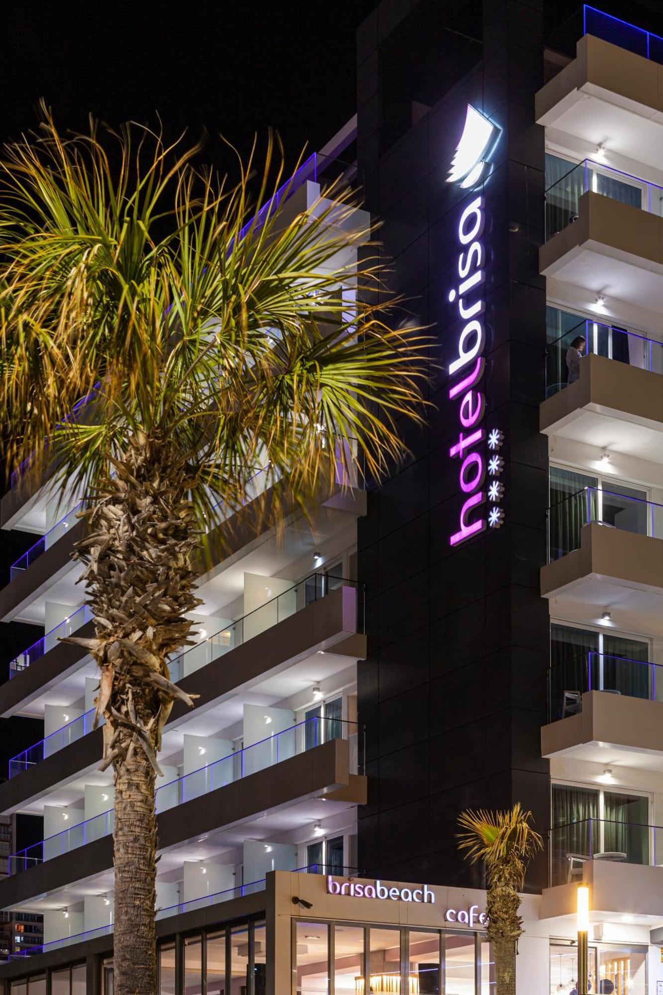 Brisa Hotel 4*