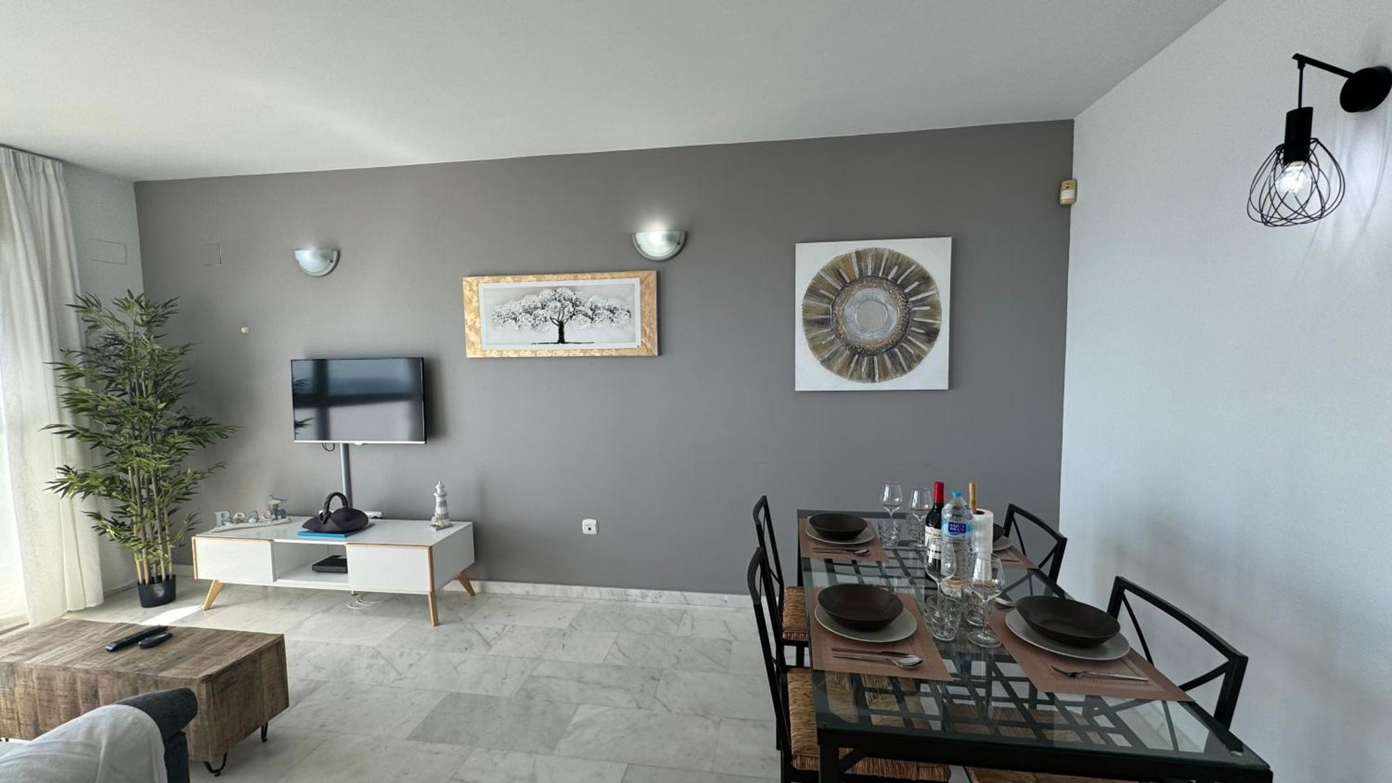 Skyline 23 With Sea Views