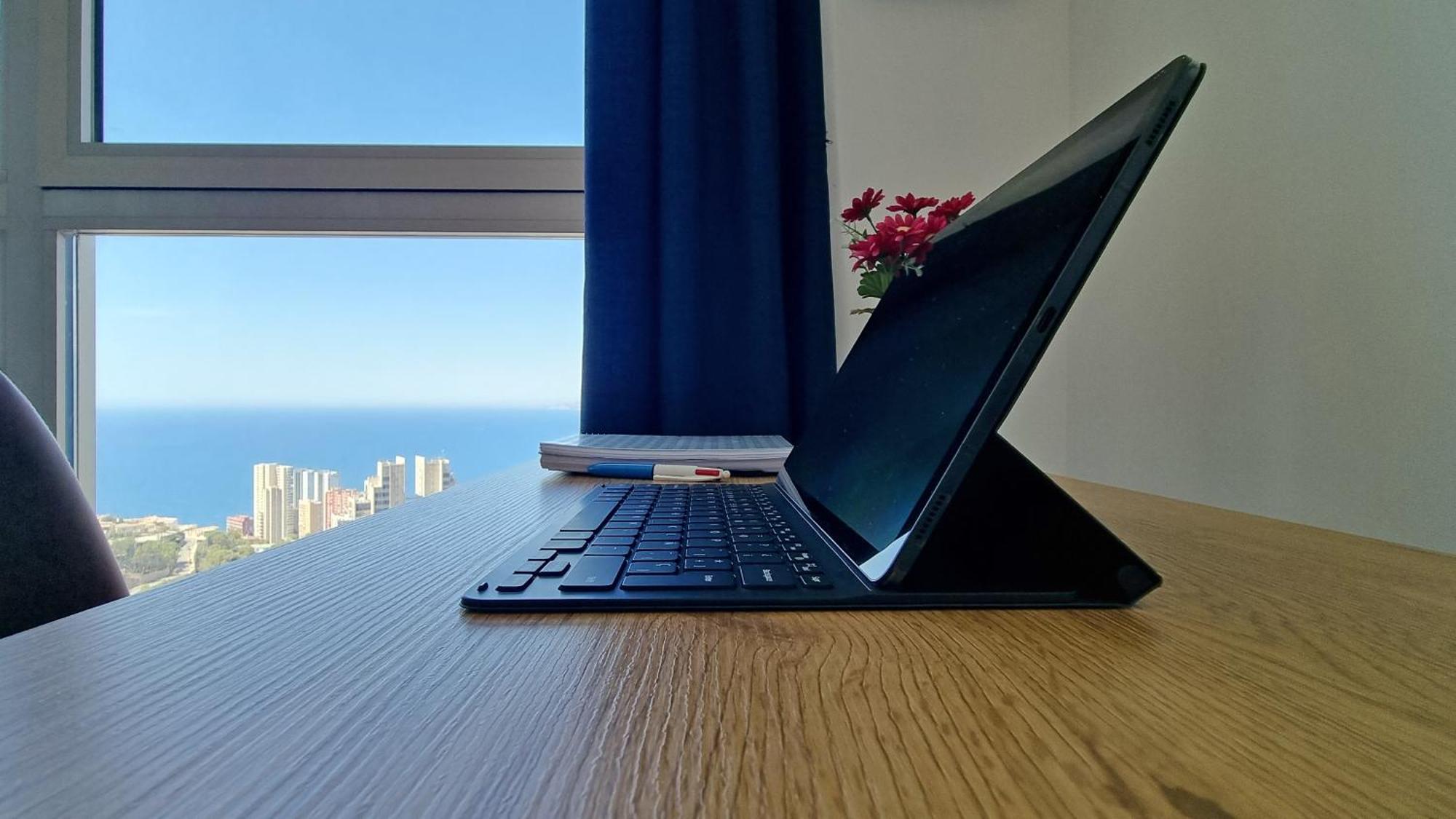 Apartment Highrise With Private Terrace & Sea Views - 34th Floor *