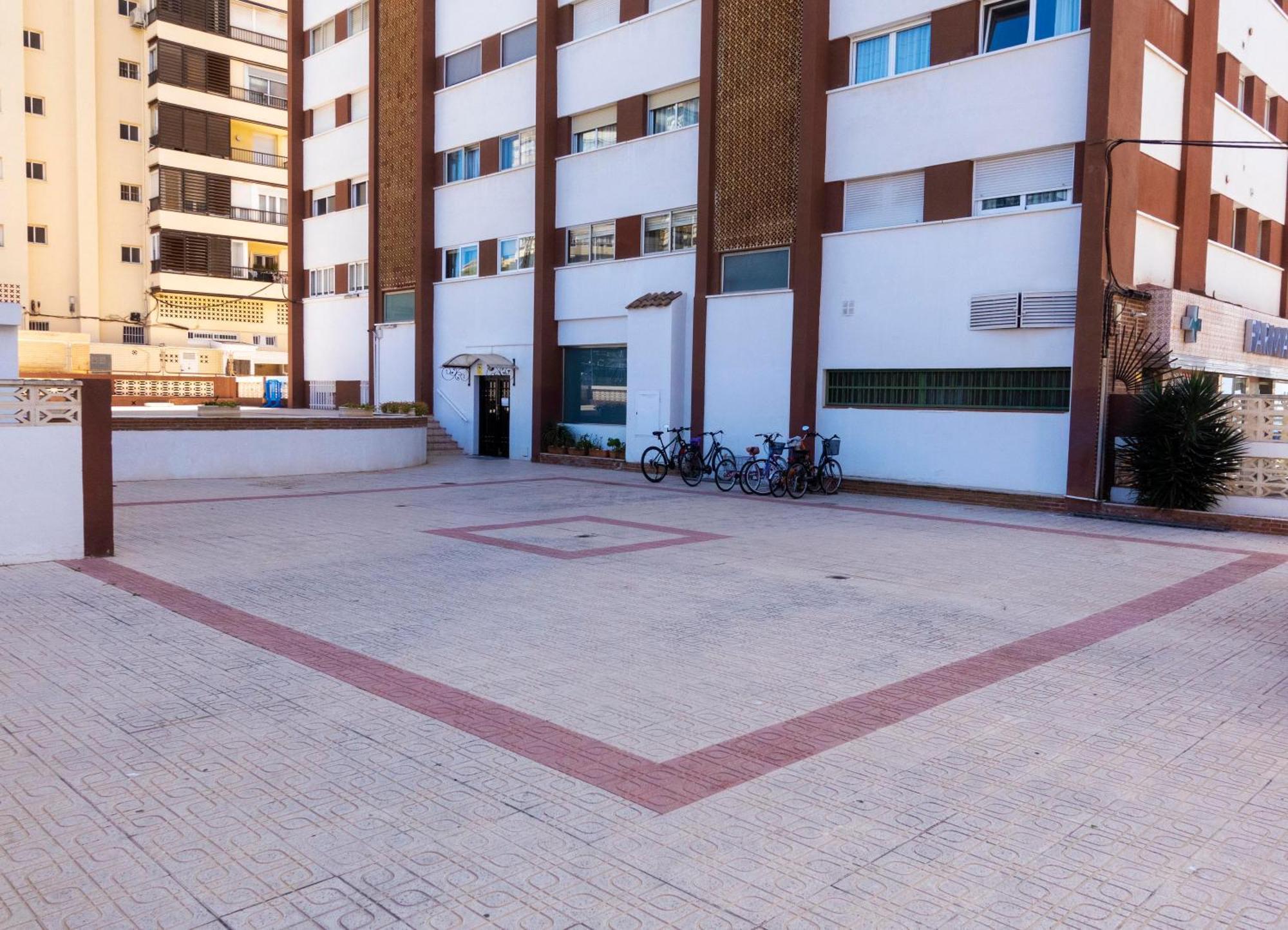 Las Palmeras 15d * Benidorm