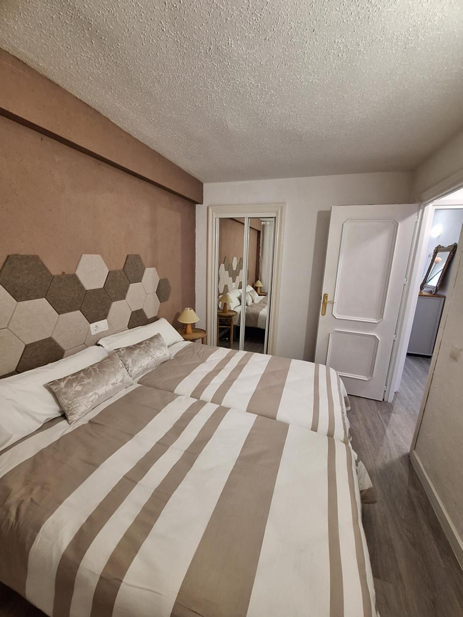 Appartement Beautiful 2 Bedrooms Aparatament *