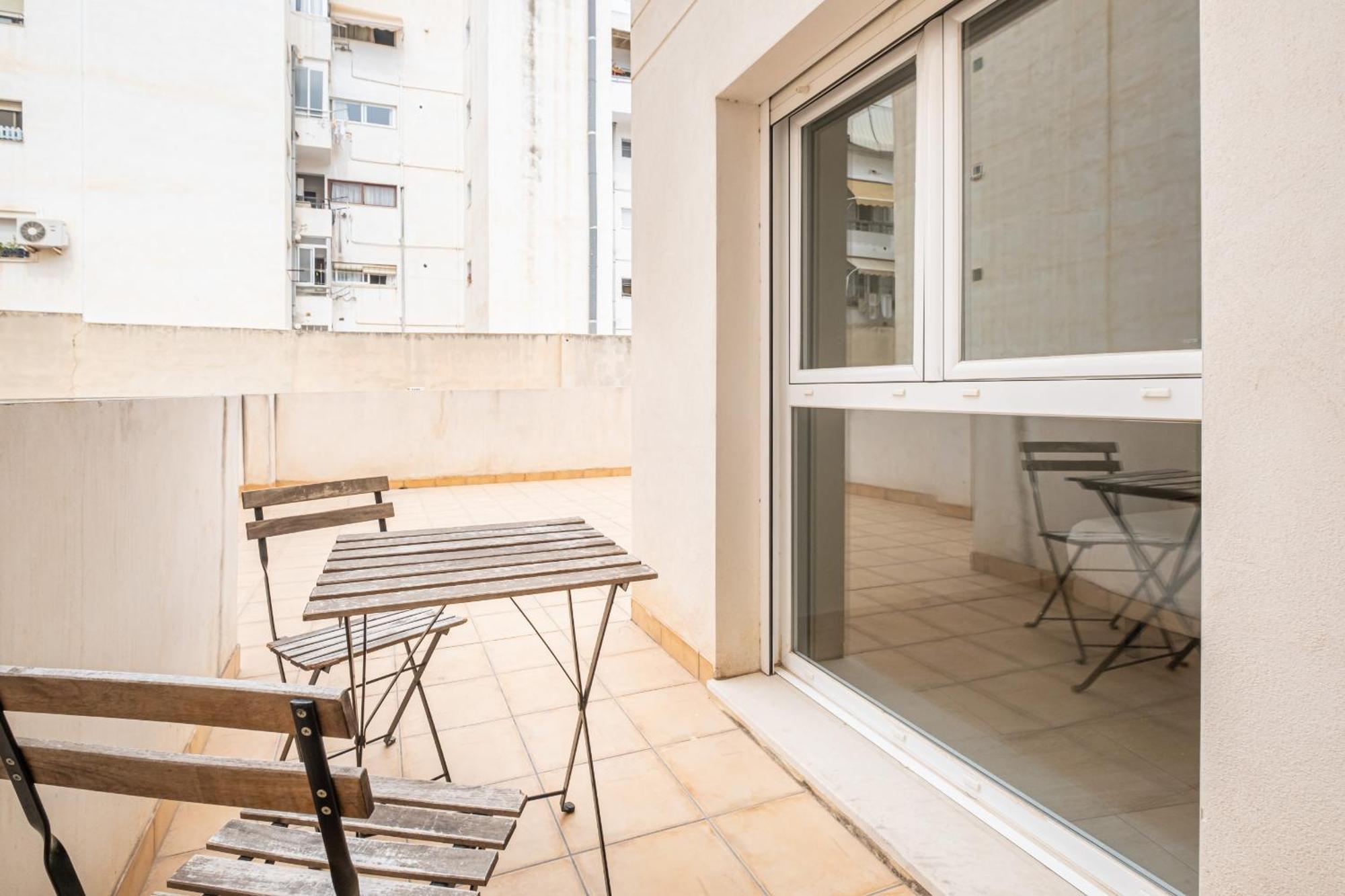 Aparthotel La Rosita Old Town *