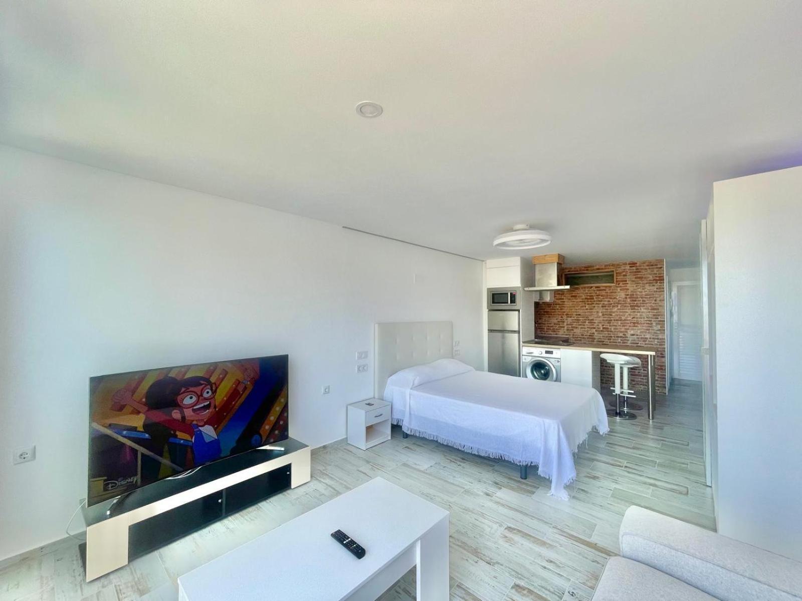 Penthouse Playmon Park