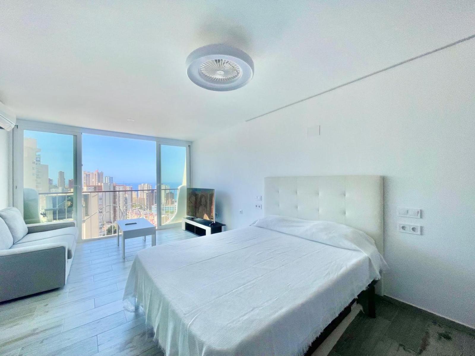 Penthouse Playmon Park