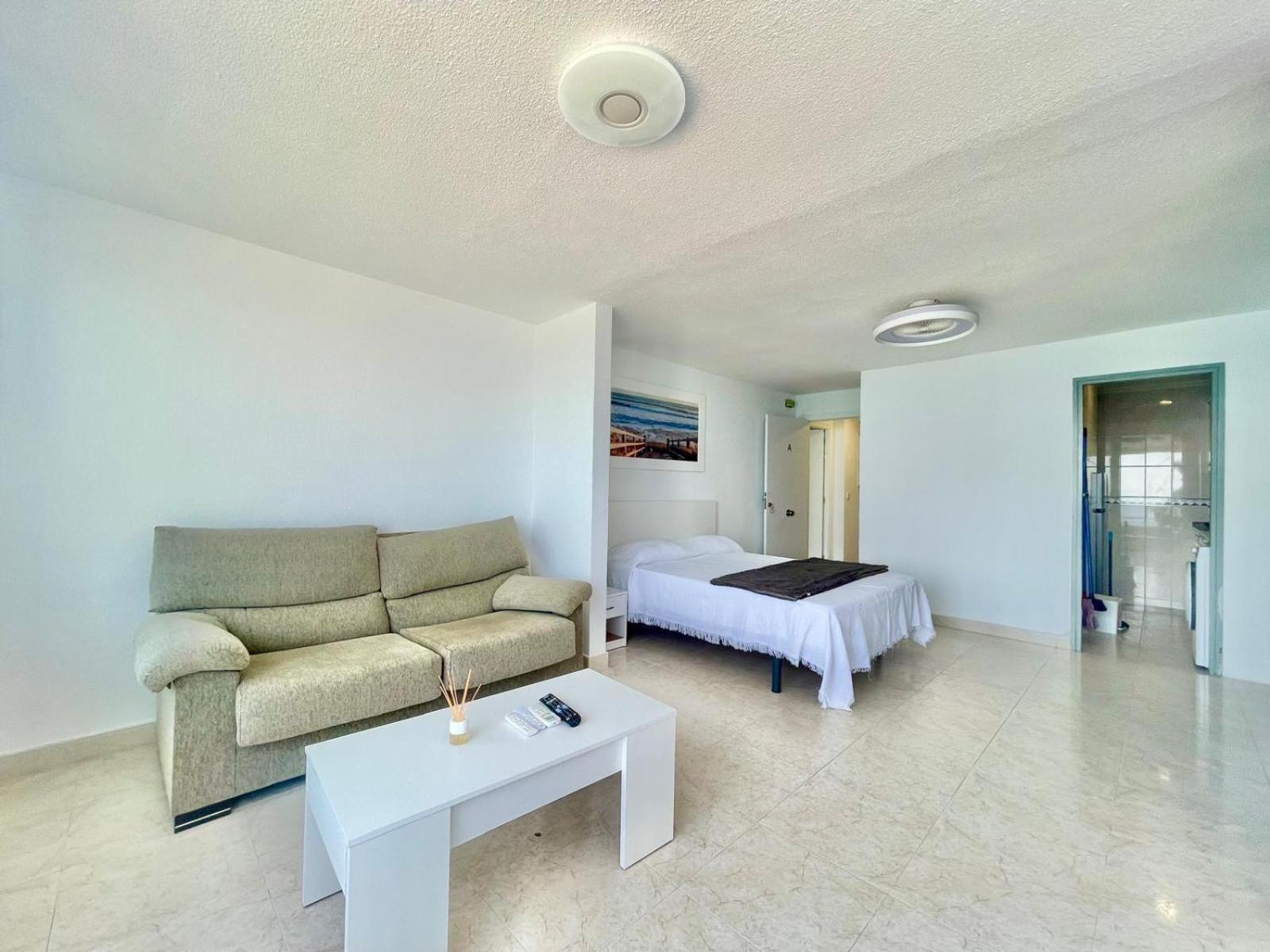 Apartment Torre Coblanca Studio Seafront Levante *