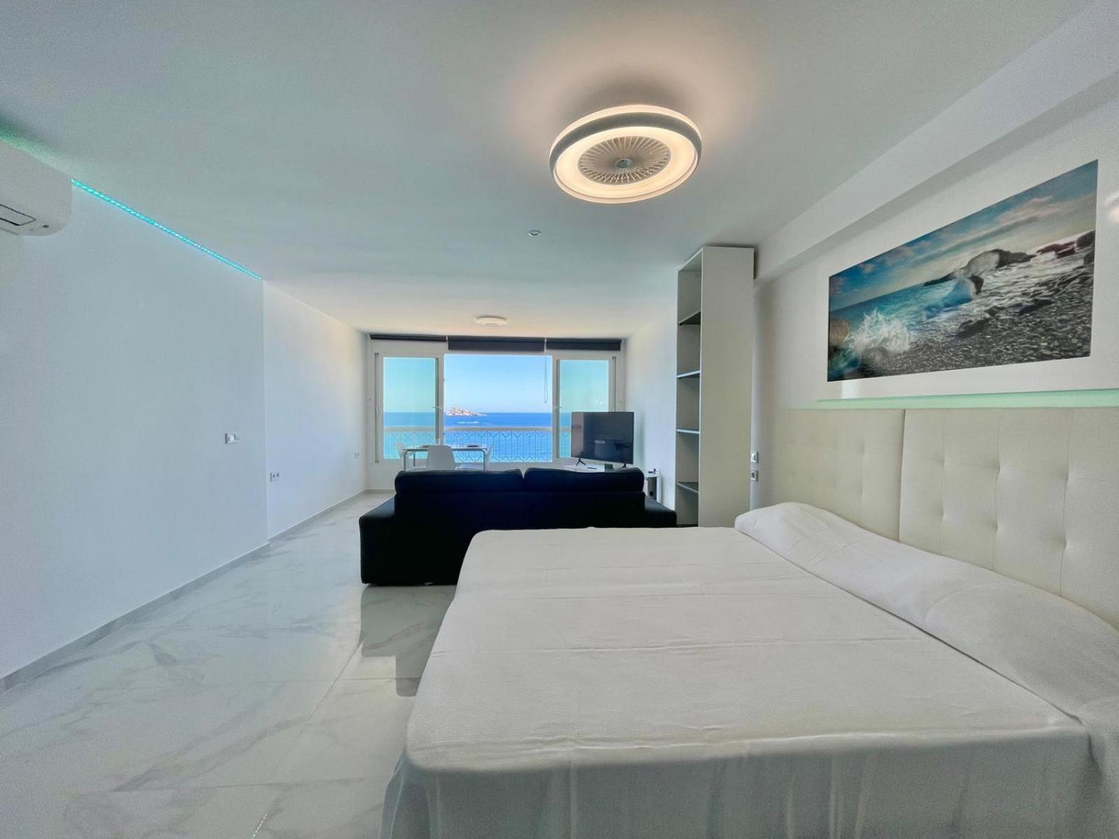 Torre Principado Seafront Apartment *