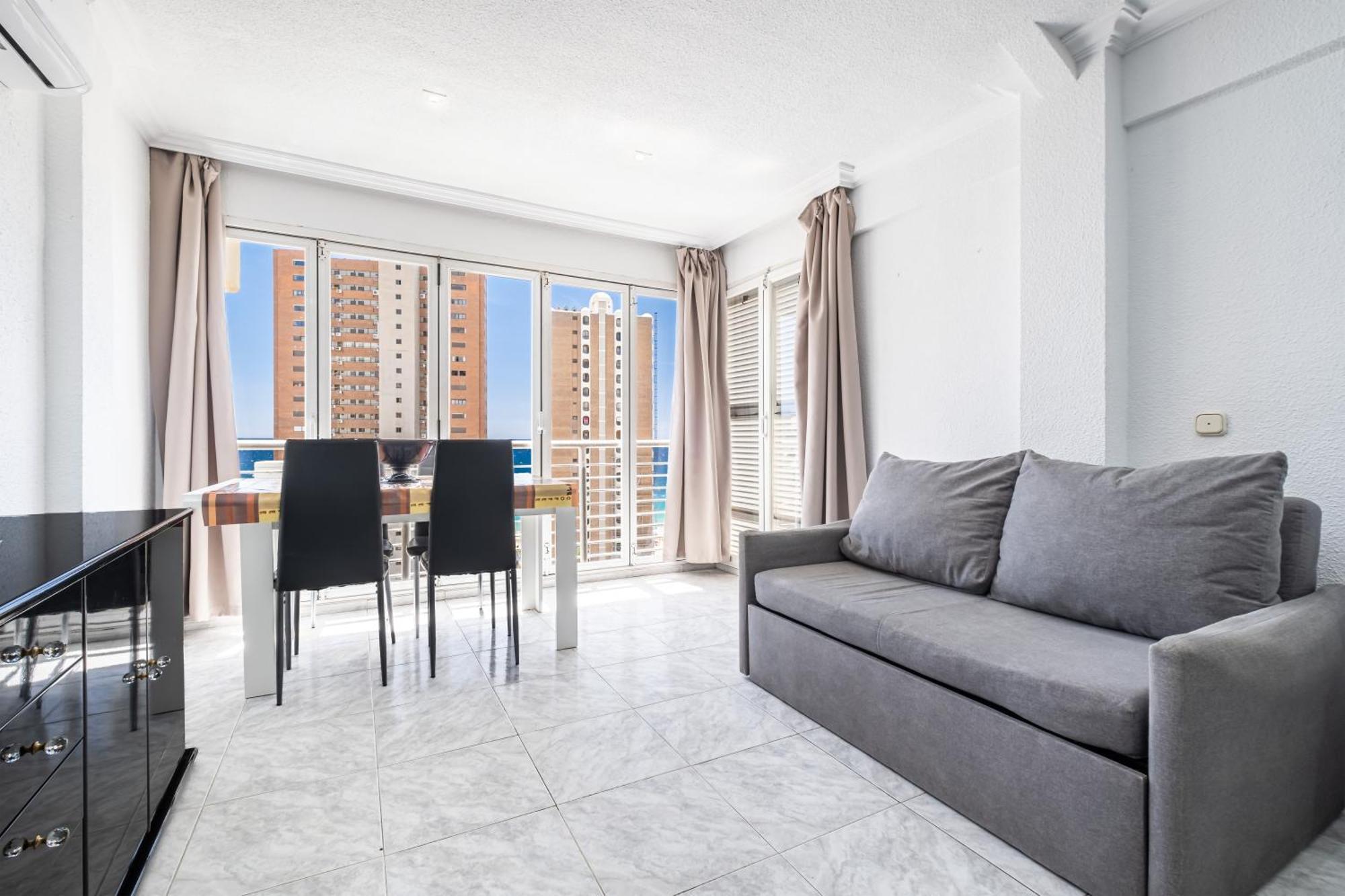 Caballos 12-c Levante Apartment *