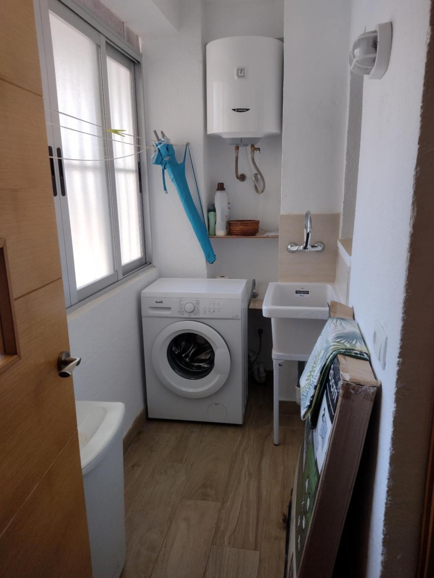 Living Benidorm. Playa Levante Apartment *
