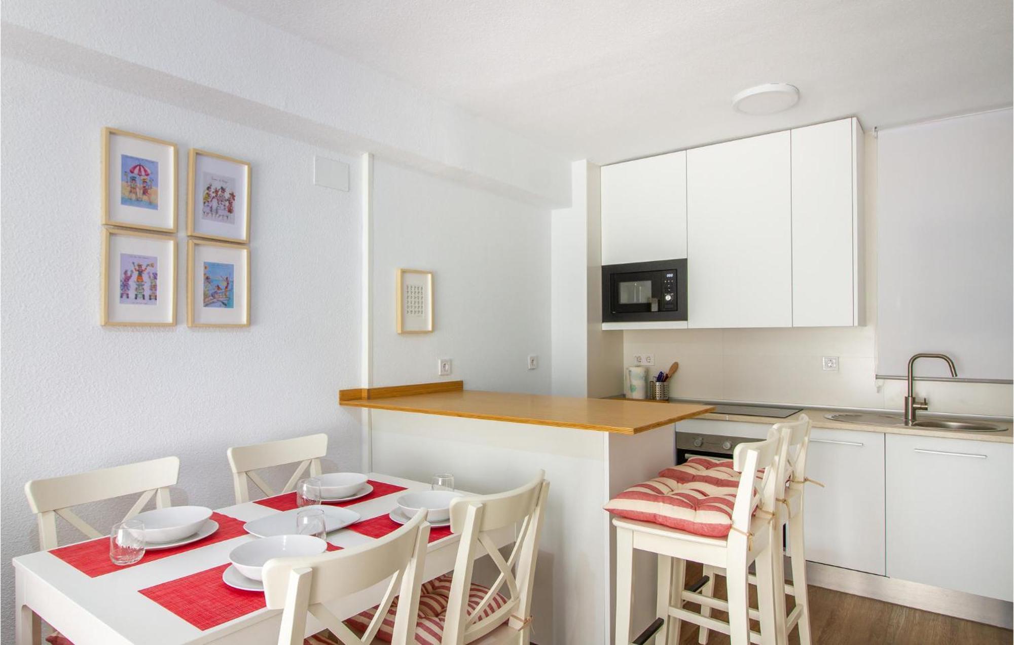 Apartamento Awesome In With Kitchen Benidorm