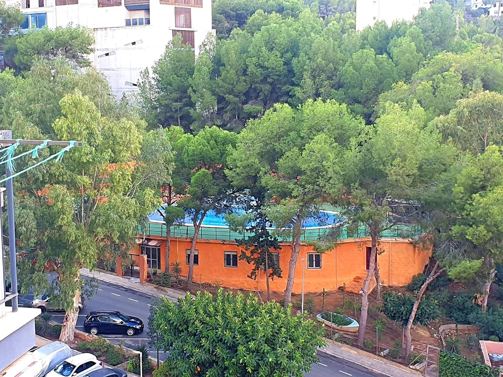 Three Bedrooms In Near And Strip Apartment