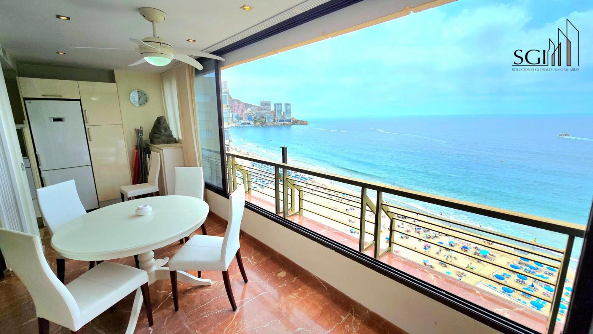 Primera Linea De Playa- First Line * Benidorm