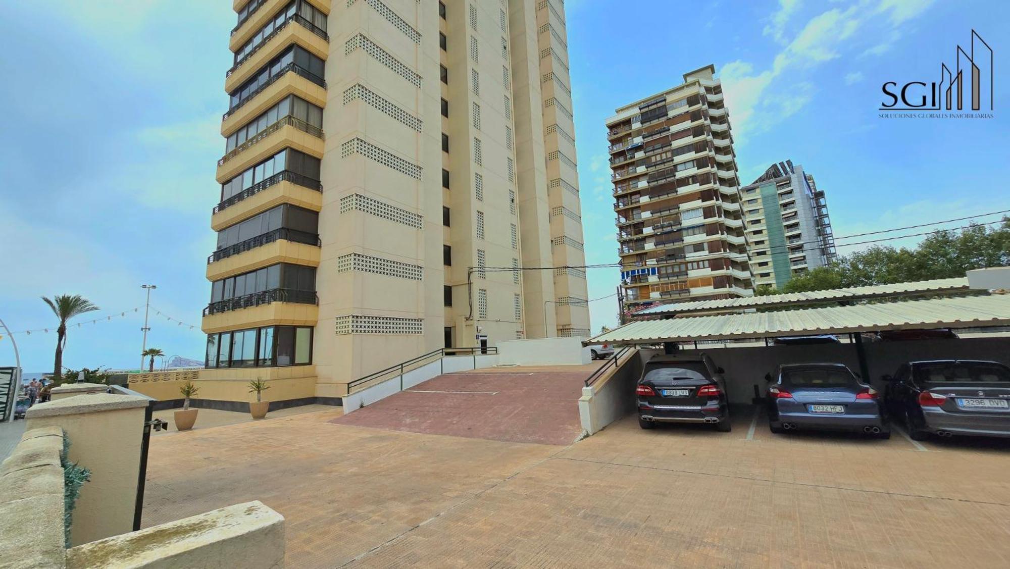 Primera Linea De Playa- First Line * Benidorm